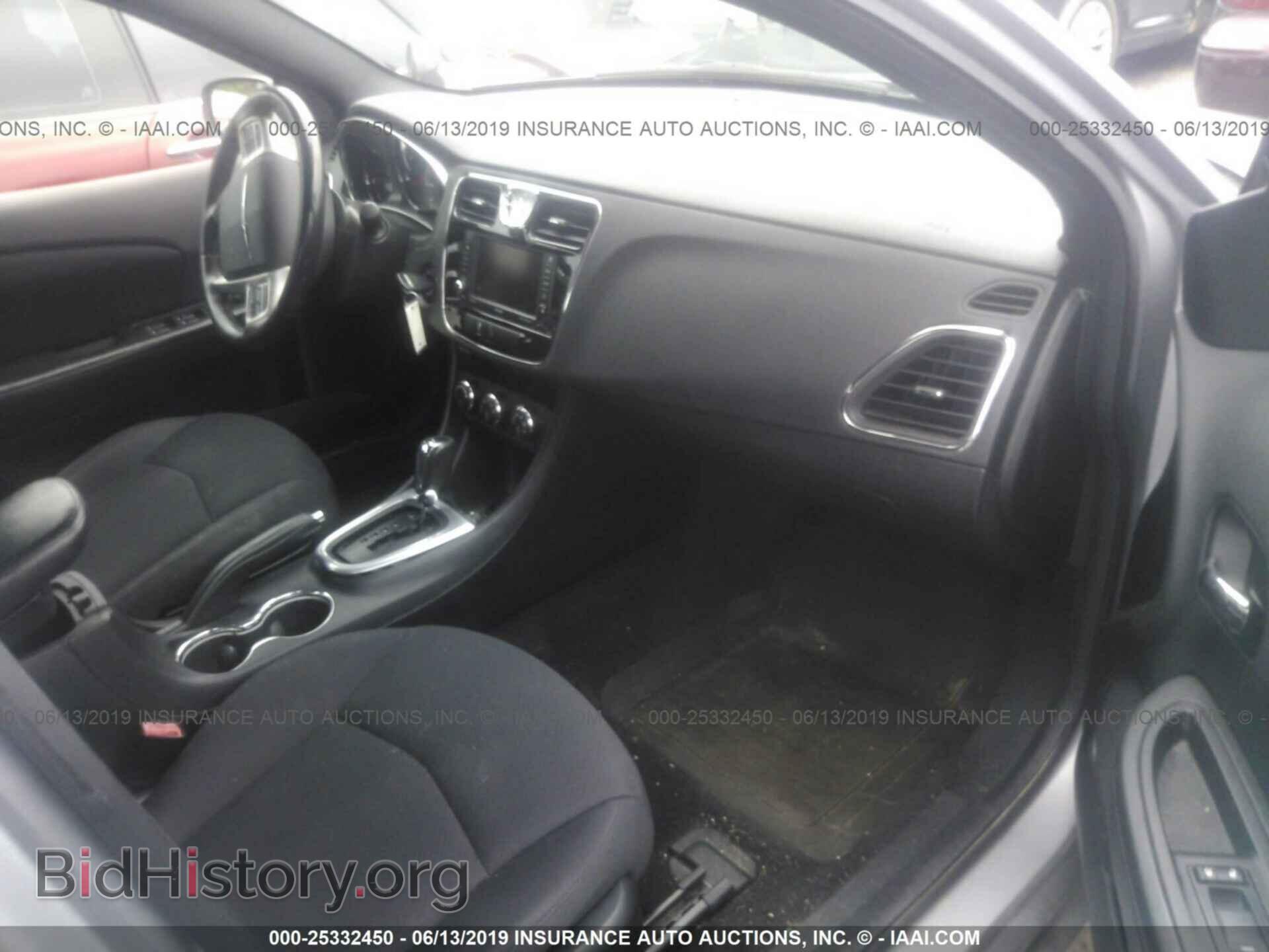 2013 CHRYSLER 200 - VIN: 1C3CCBBB5DN629751 - Photo 5