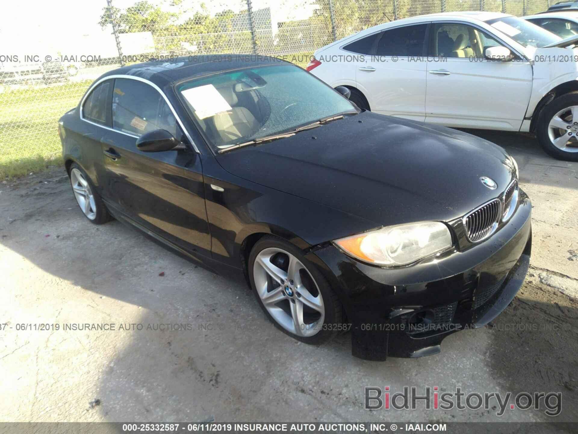 Photo WBAUC73598VF24786 - BMW 135 2008