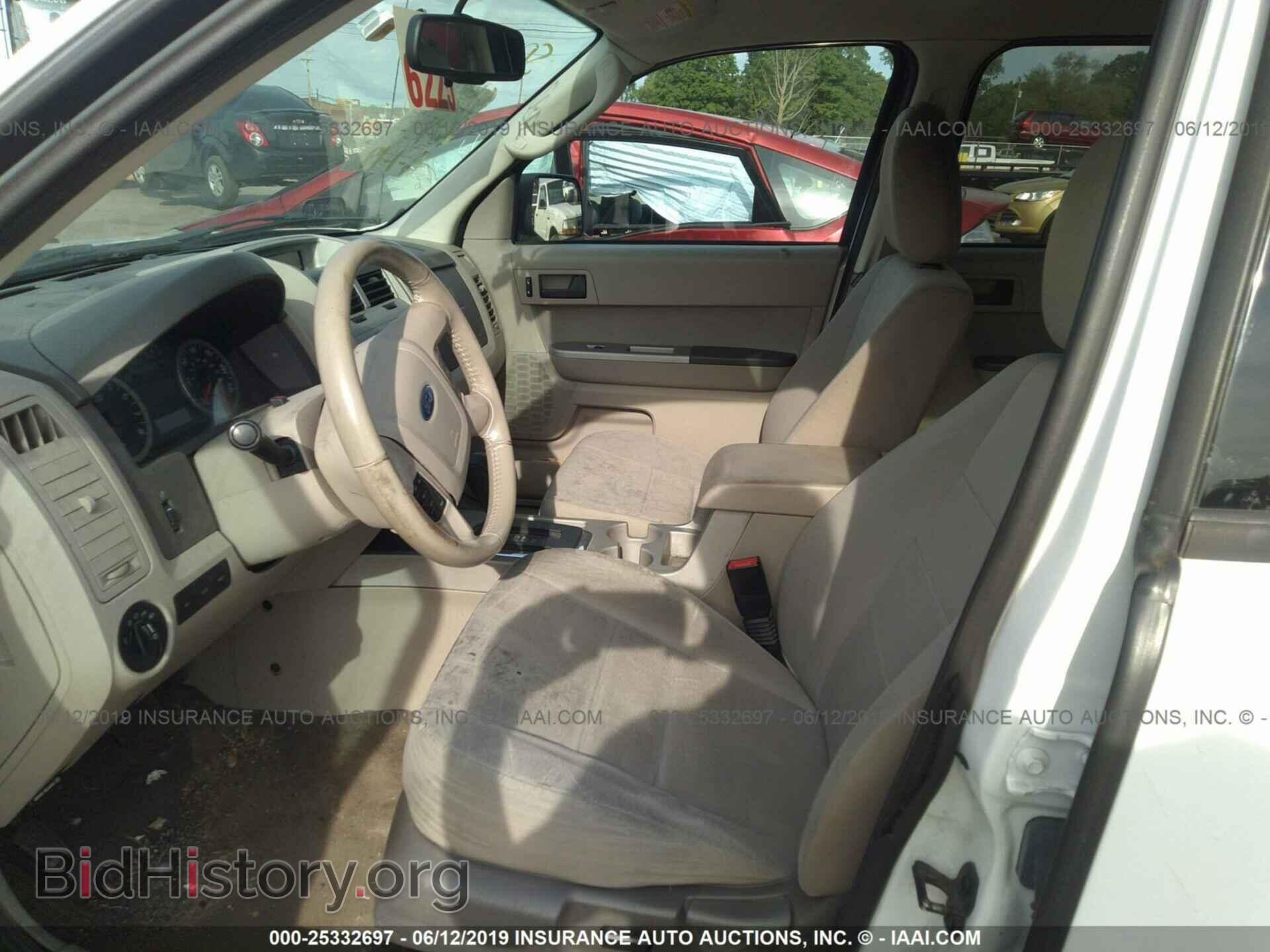 2011 FORD ESCAPE - VIN: 1FMCU0D70BKC65321 - Photo 5