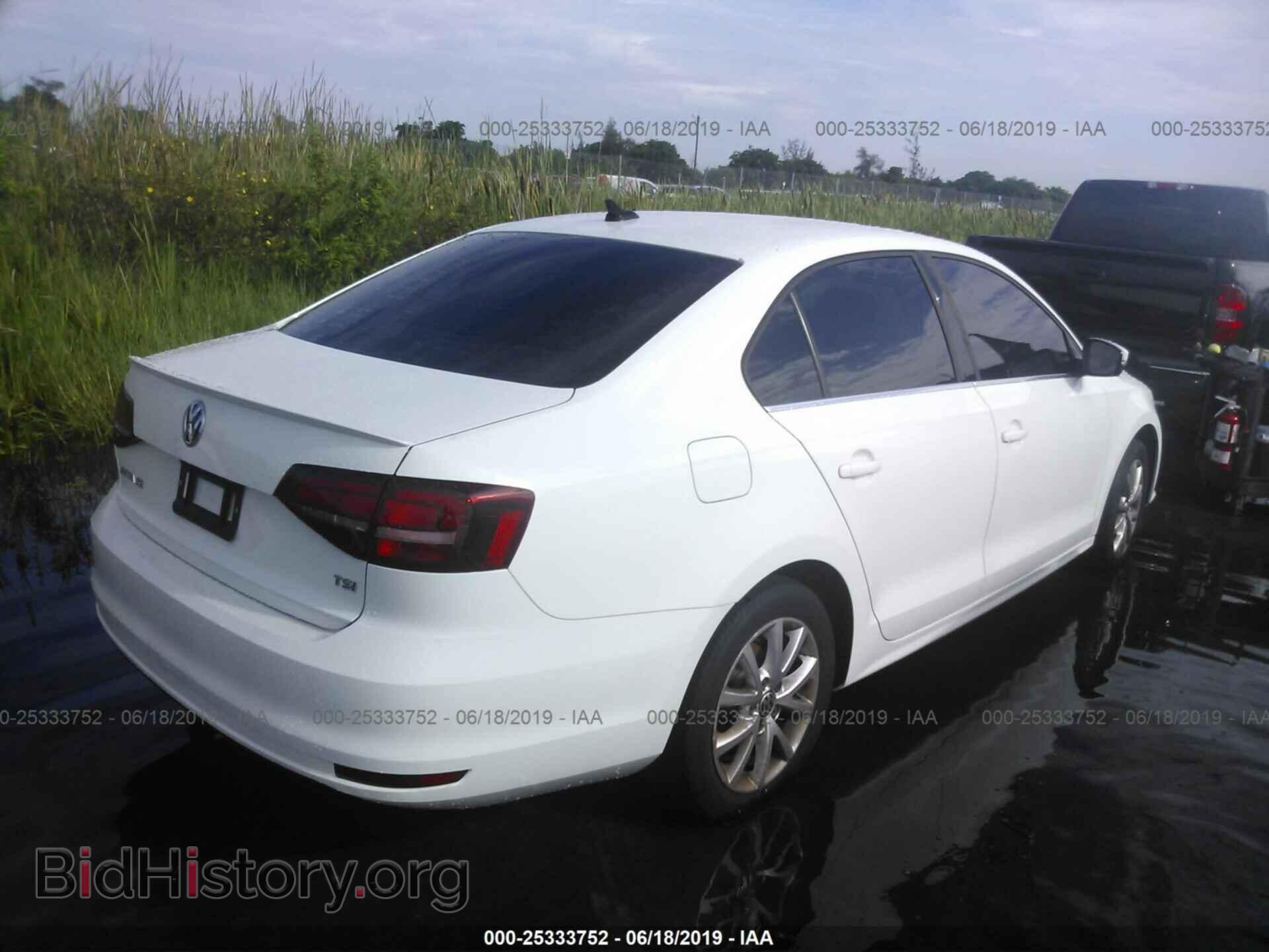 2017 VOLKSWAGEN JETTA - VIN: 3VWDB7AJ8HM226448 - Фото 4