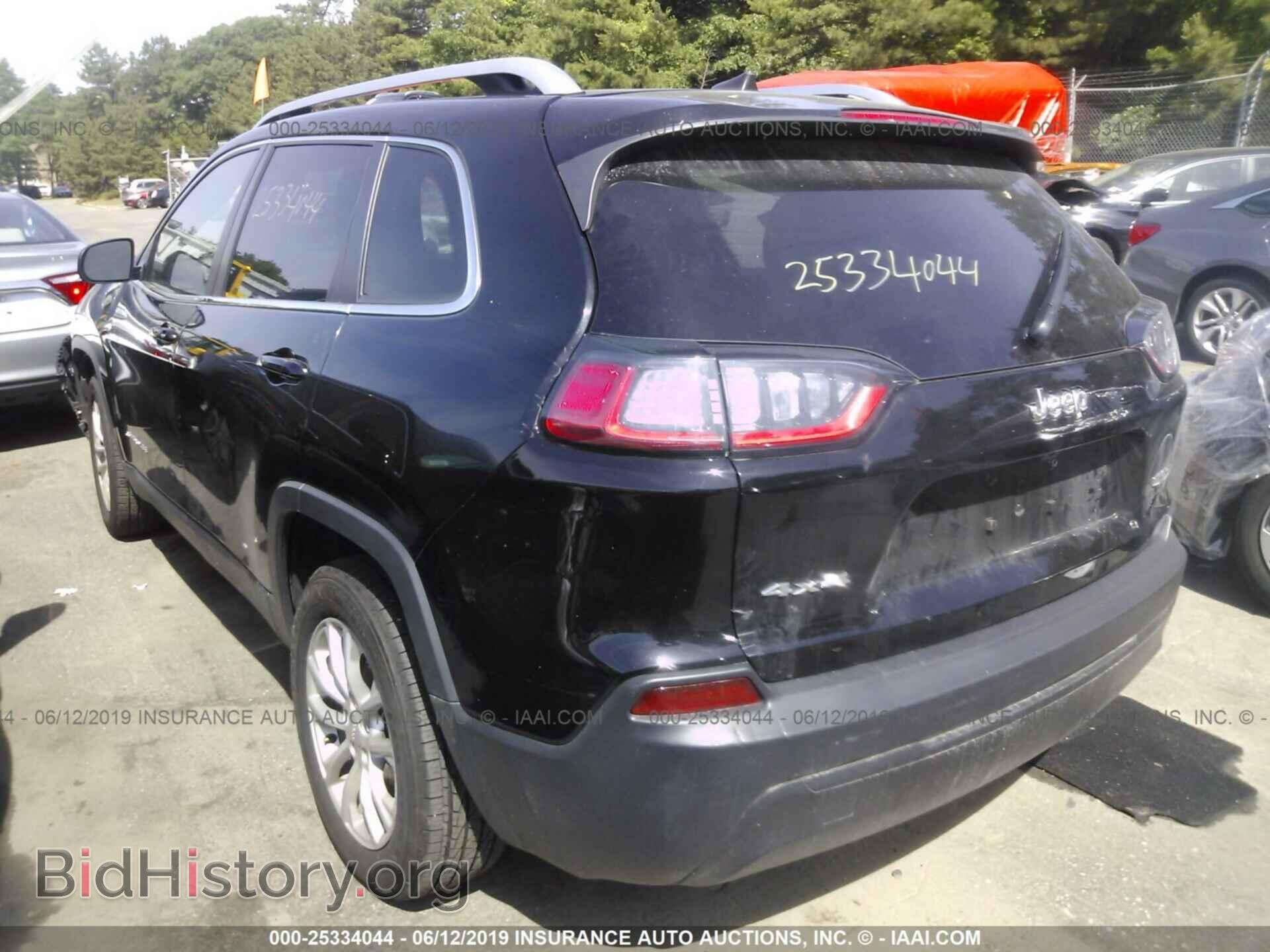 2019 JEEP CHEROKEE - VIN: 1C4PJLCB2KD358092 - Фото 3