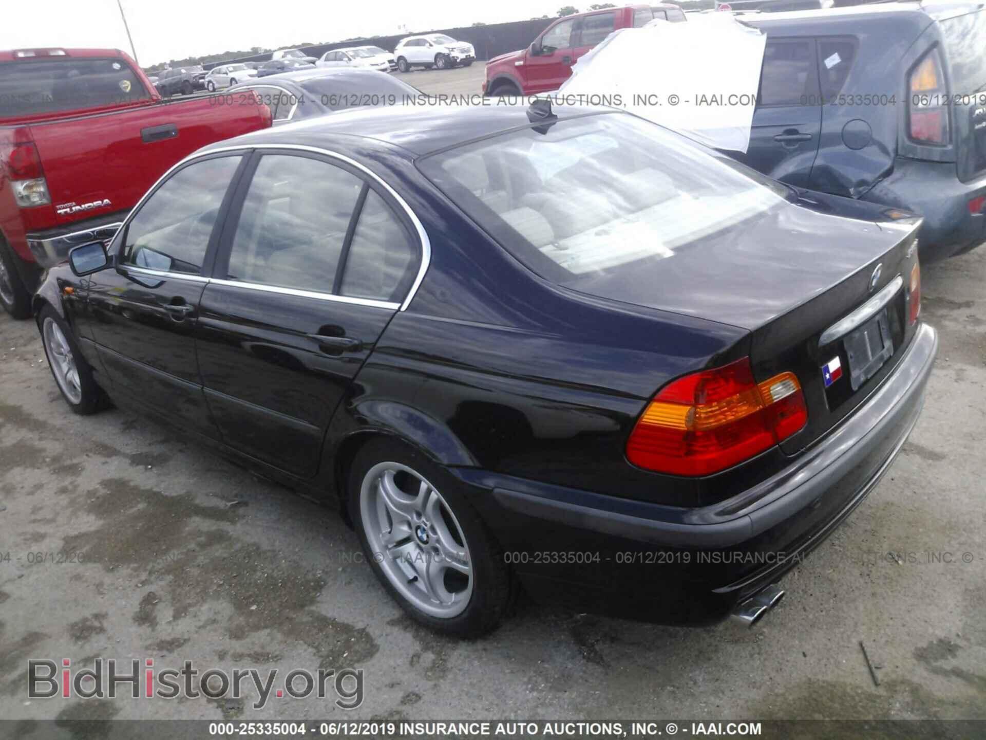 2004 BMW 330 - VIN: WBAEV53464KM34739 - Фото 3