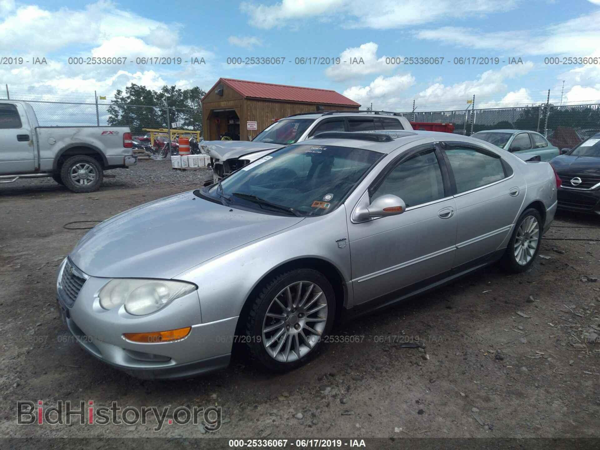 2004 CHRYSLER 300M - VIN: 2C3HE76K74H685559 - Photo 2