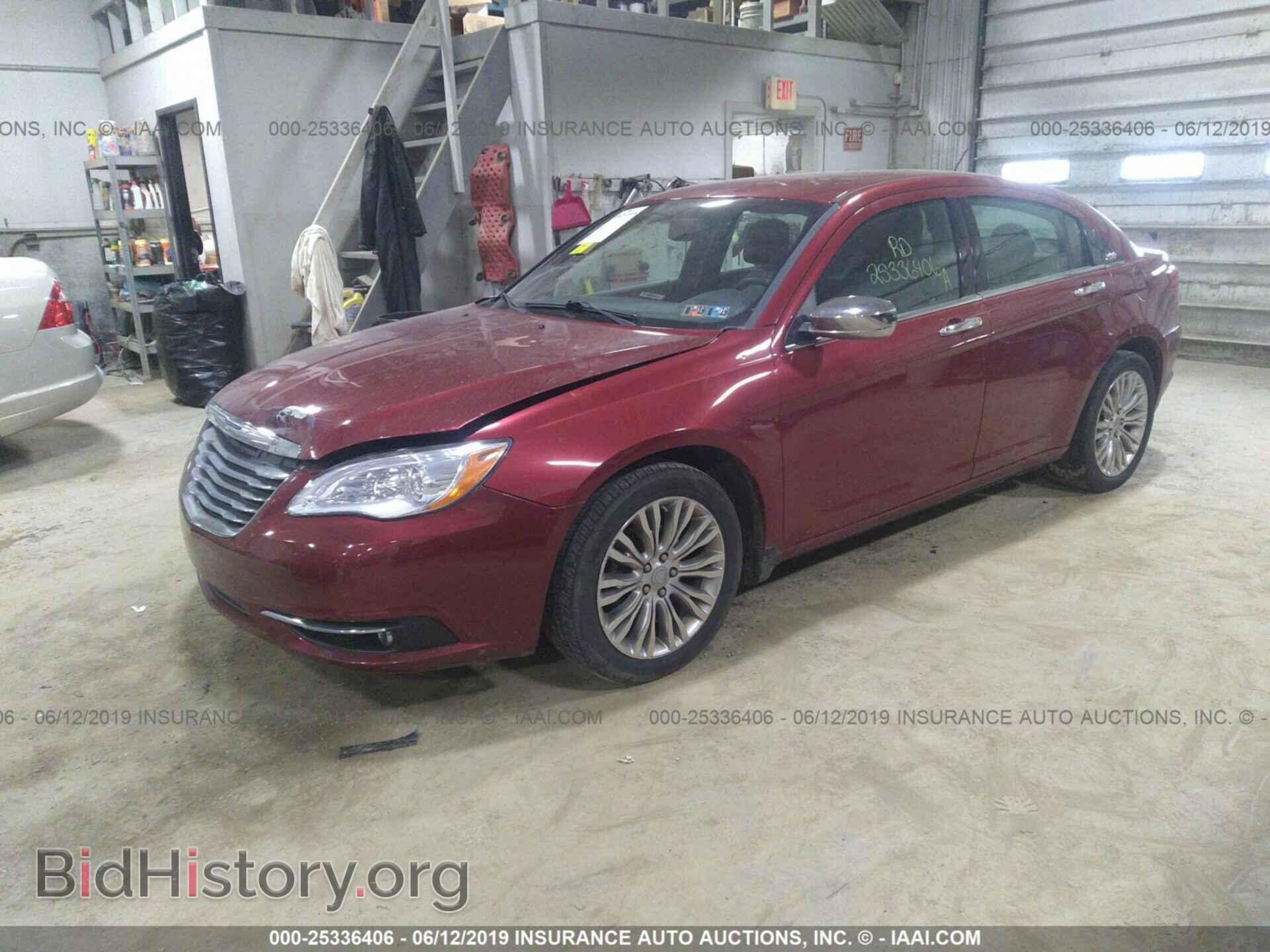 2012 CHRYSLER 200 - VIN: 1C3CCBCBXCN250743 - Фото 2