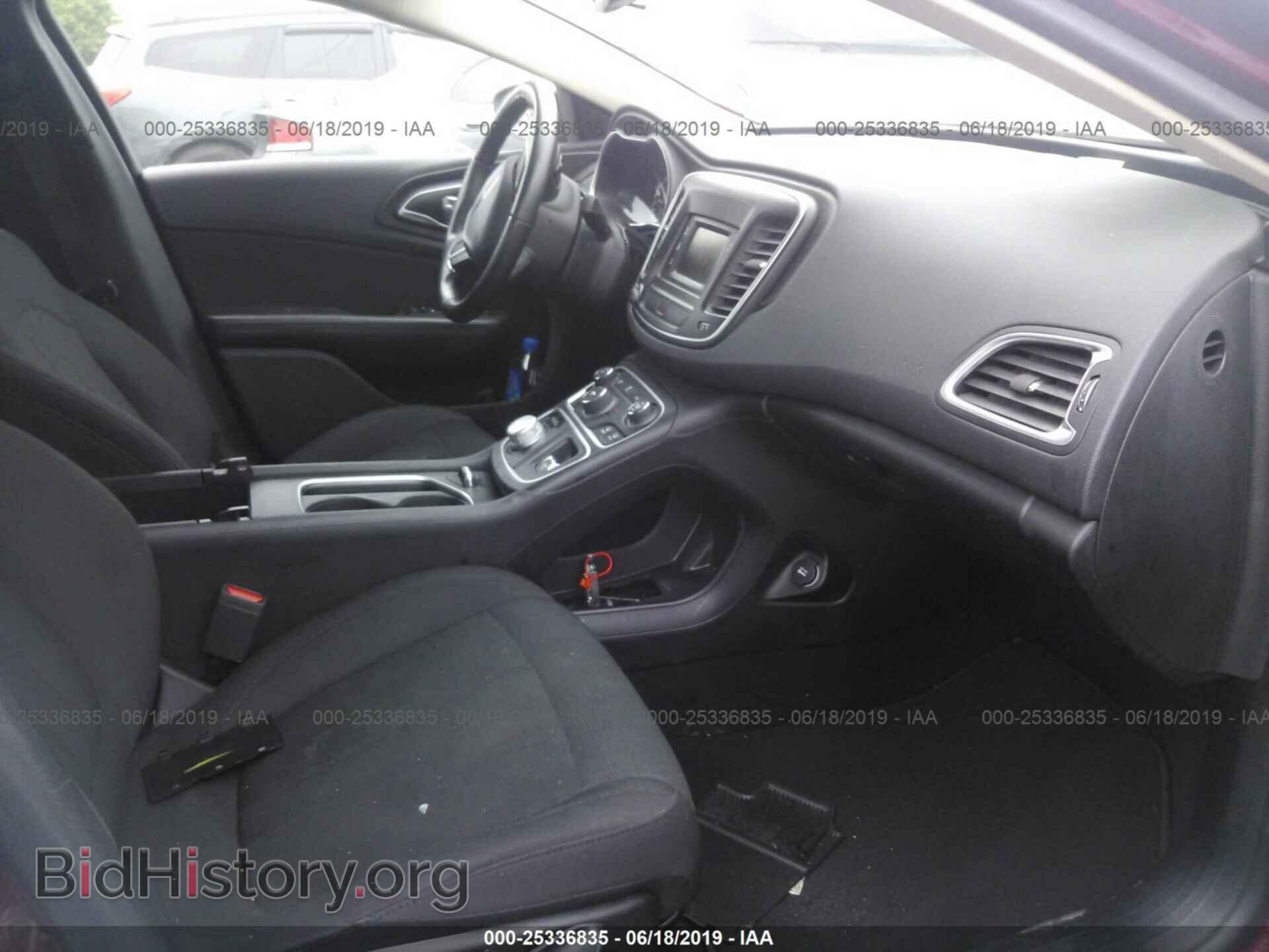 2017 CHRYSLER 200 - VIN: 1C3CCCFB9HN510977 - Фото 5