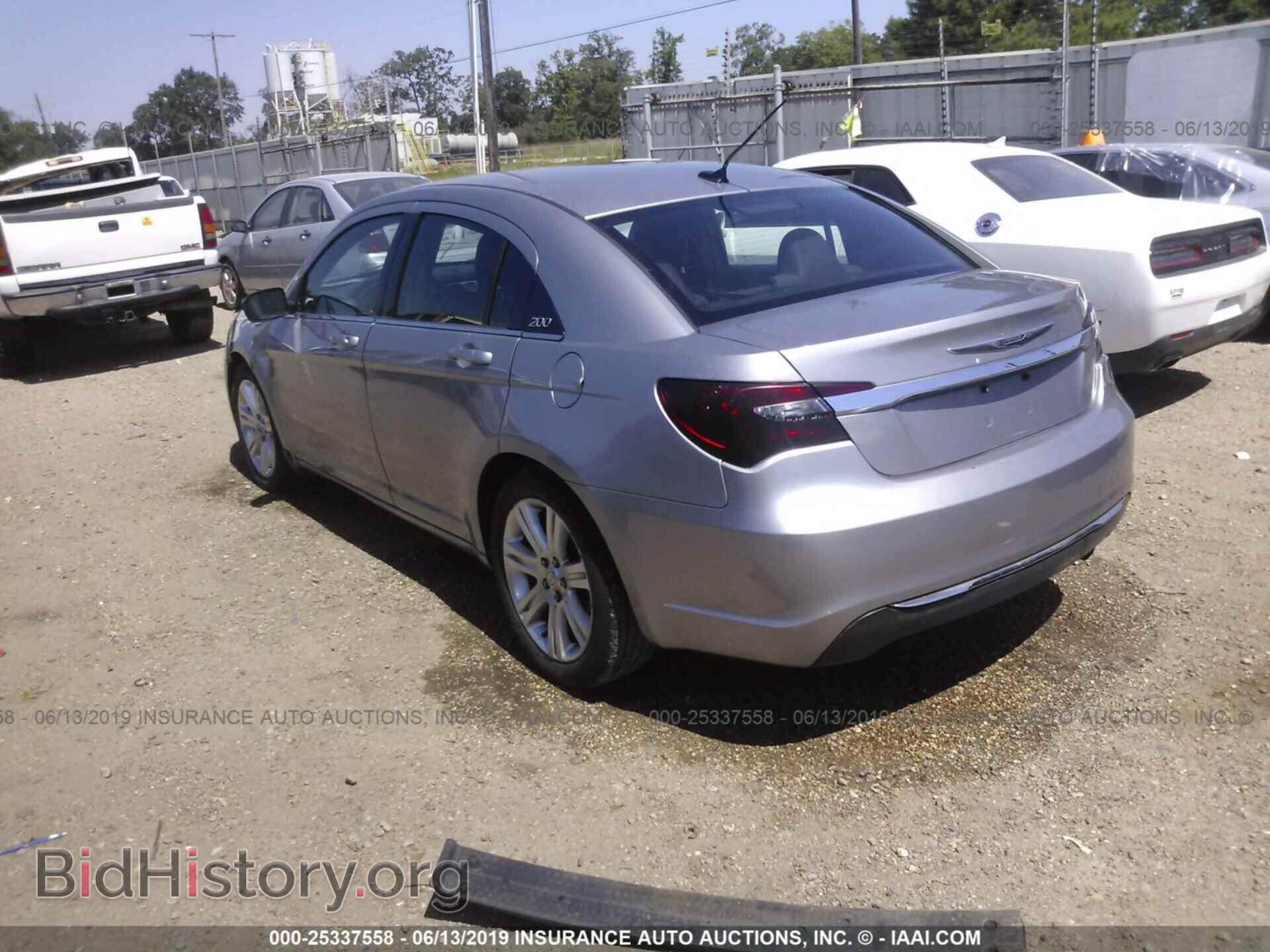 2013 CHRYSLER 200 - VIN: 1C3CCBBB4DN695191 - Photo 3