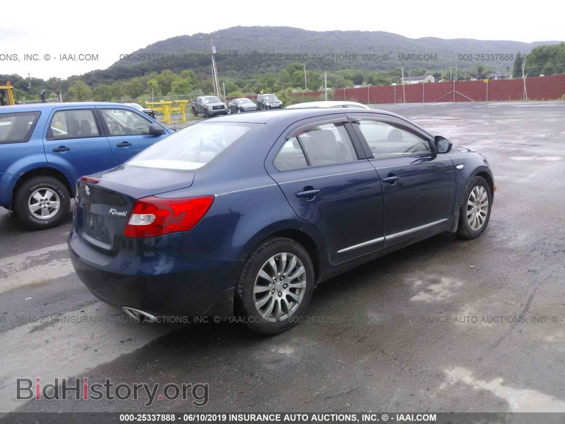 2010 SUZUKI KIZASHI - VIN: JS2RF9A34A6100142 - Photo 4