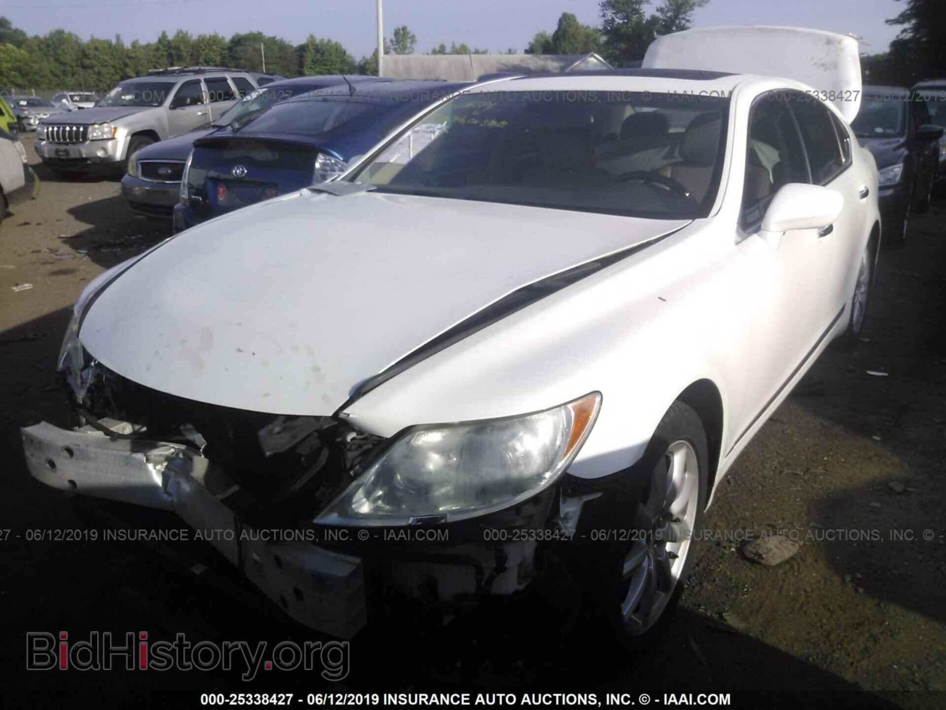 2008 LEXUS LS - VIN: JTHBL46F285057056 - Photo 2