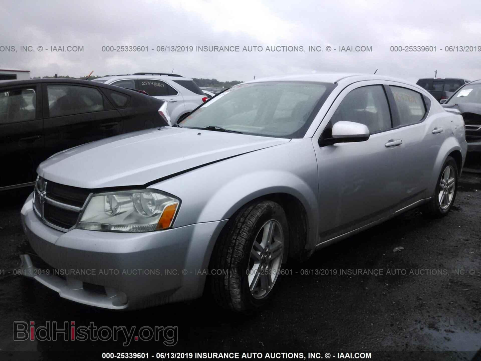 2010 DODGE AVENGER - VIN: 1B3CC5FB9AN149457 - Photo 2