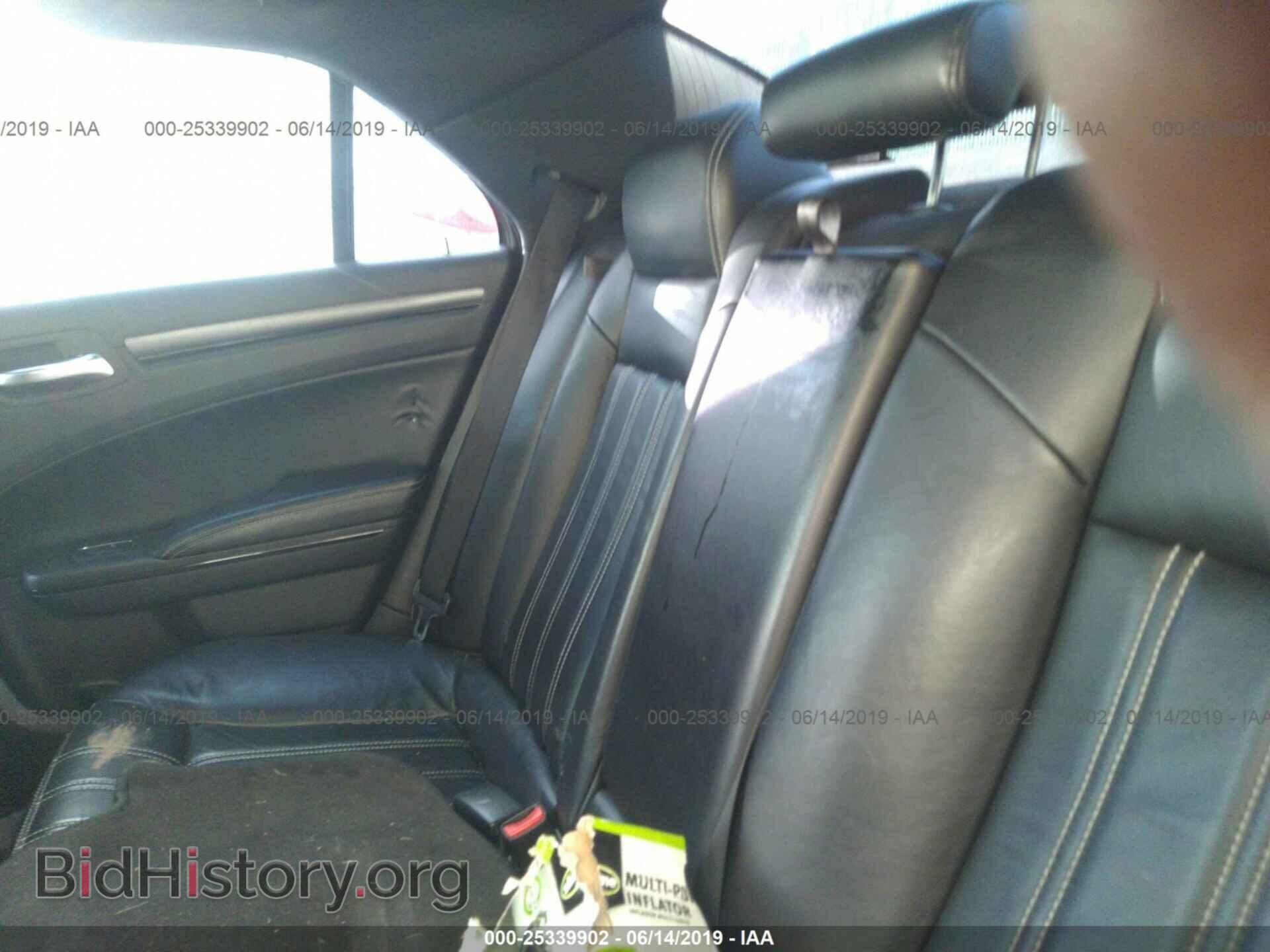 2013 CHRYSLER 300 - VIN: 2C3CCABG6DH547414 - Фото 8