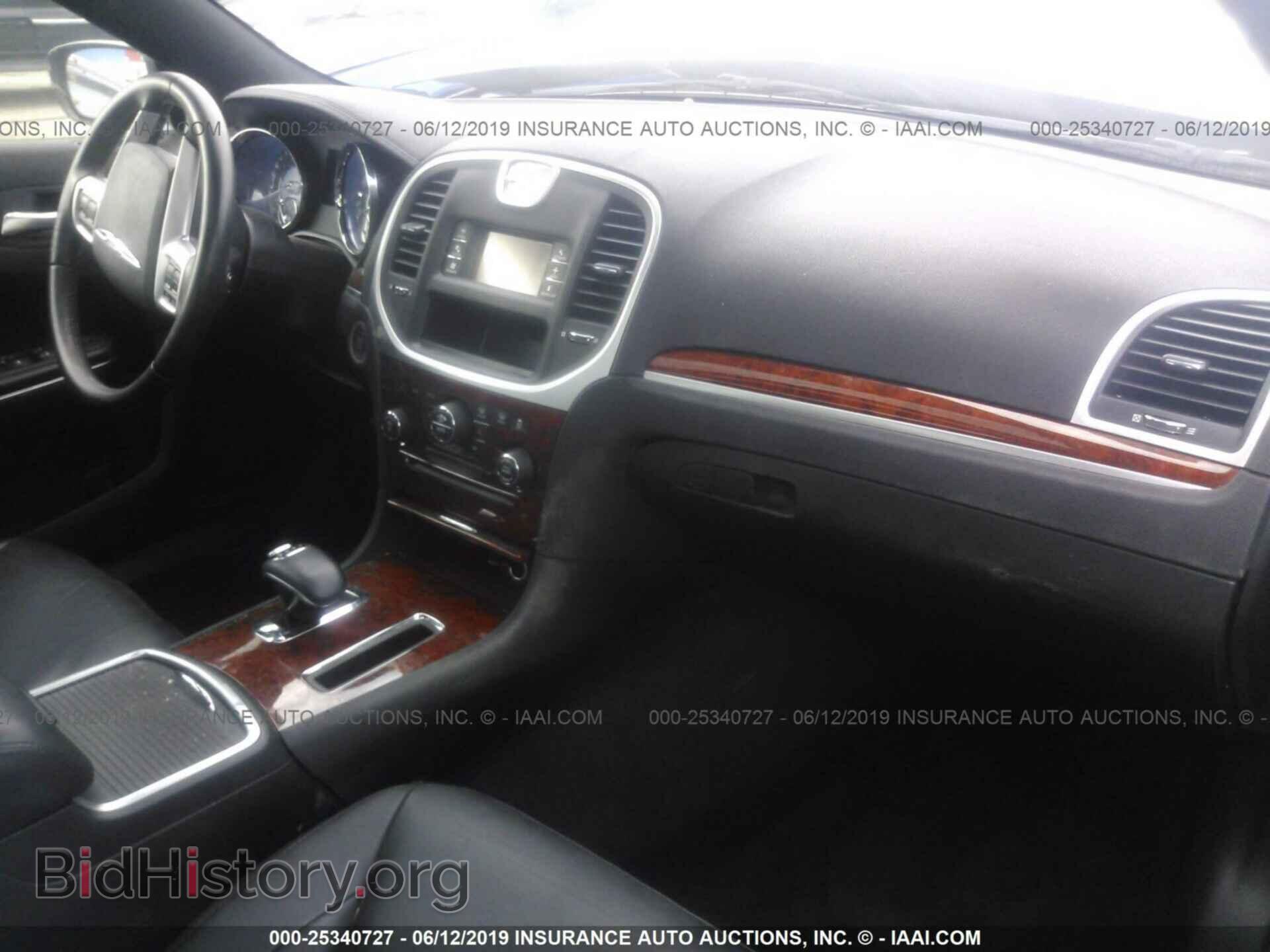 2012 CHRYSLER 300 - VIN: 2C3CCACG2CH137030 - Фото 5