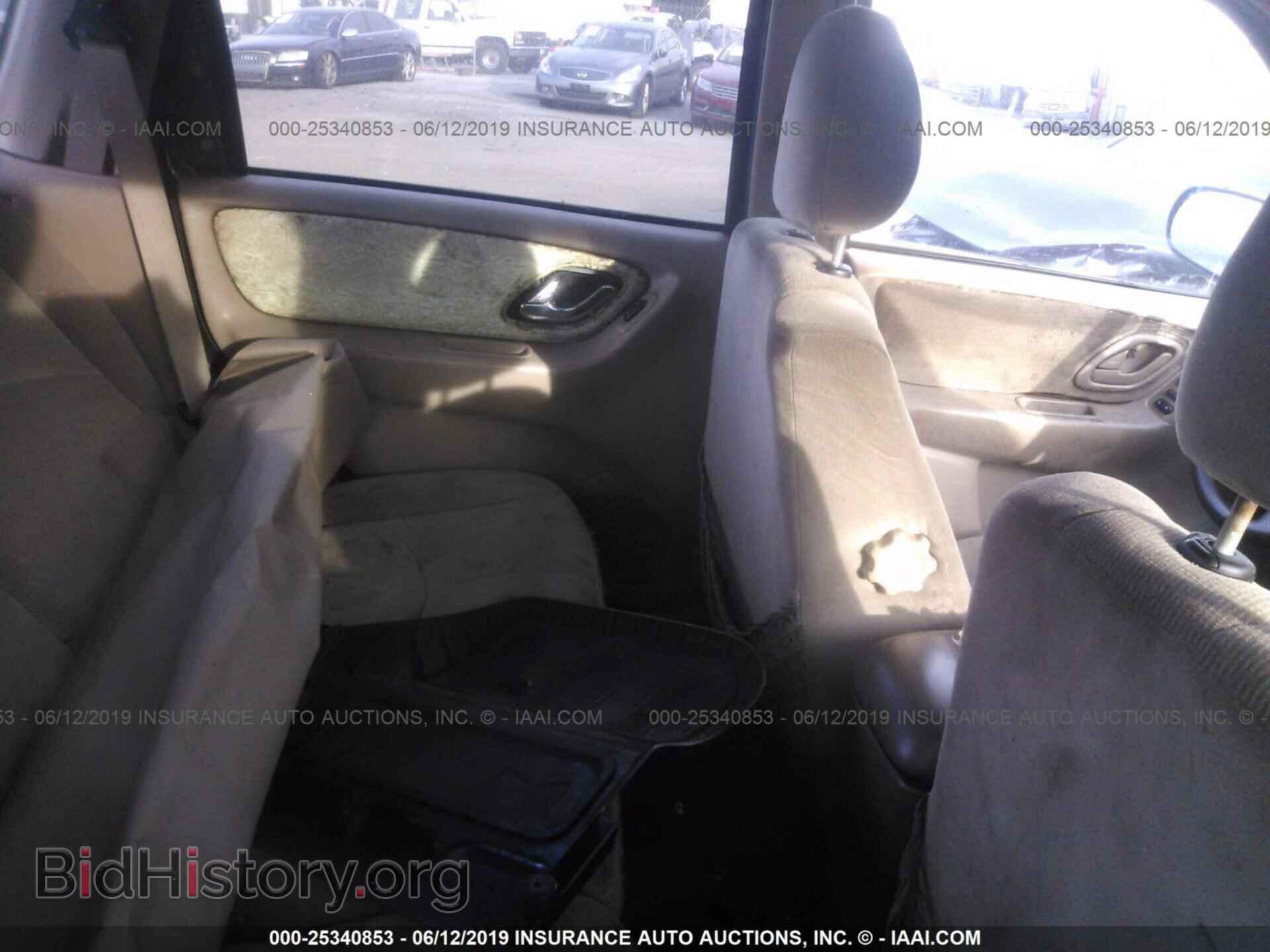 2002 MAZDA TRIBUTE - VIN: 4F2YU09122KM22913 - Фото 8