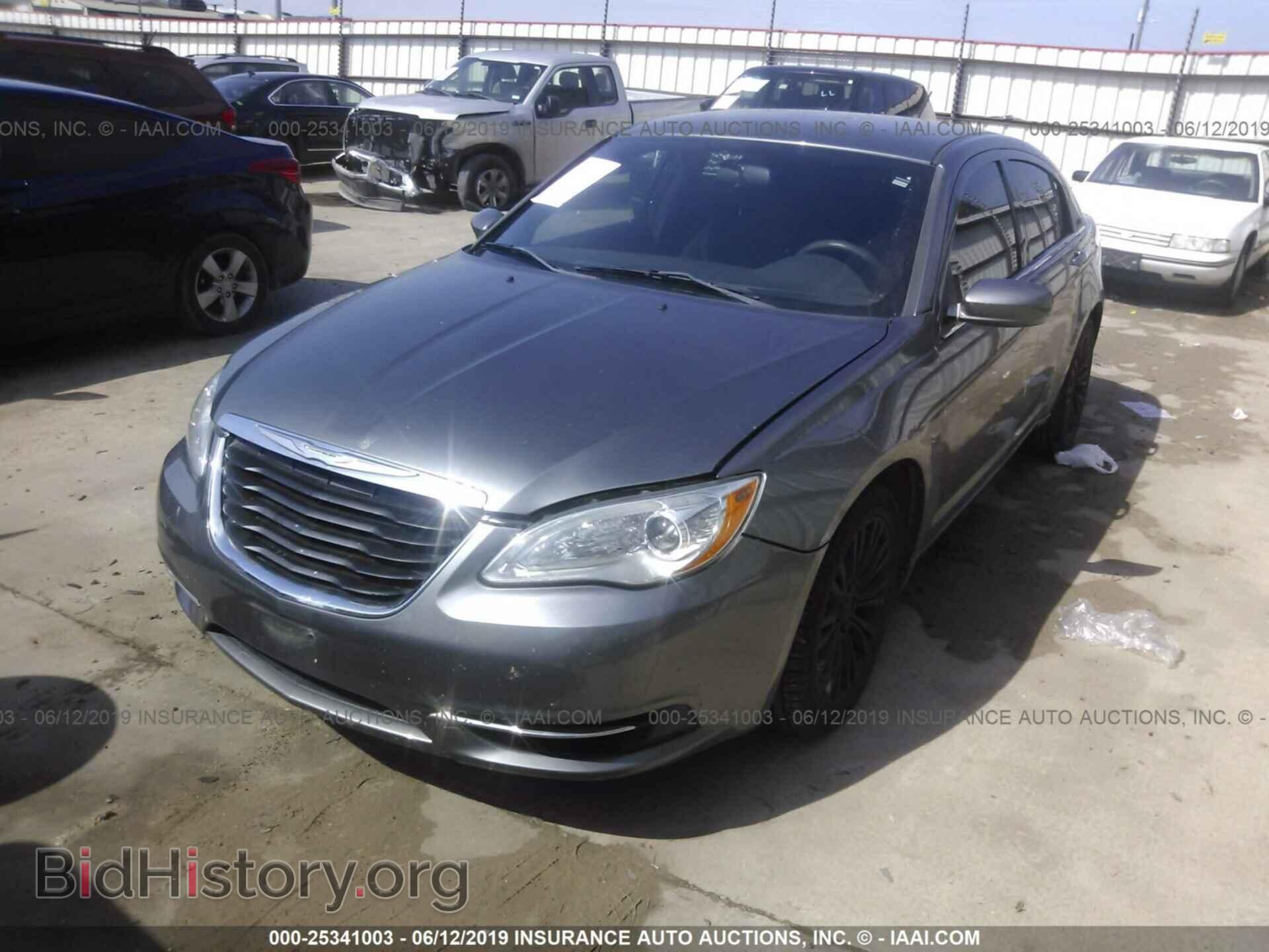 2012 CHRYSLER 200 - VIN: 1C3CCBAB5CN152464 - Photo 2