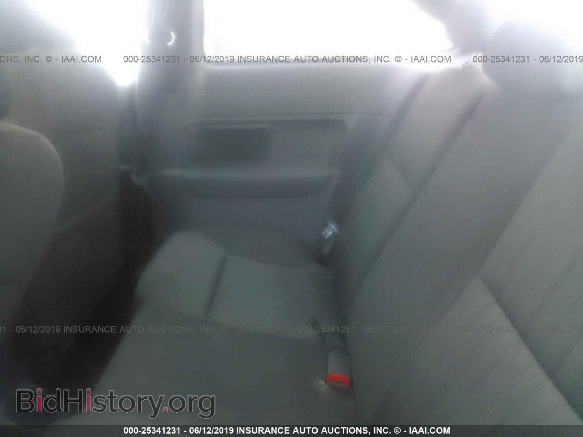 2010 FORD FOCUS - VIN: 1FAHP3CN1AW261505 - Фото 8