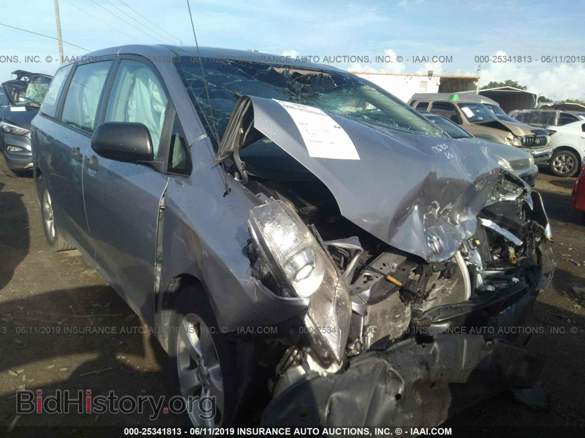 Photo 5TDZK3DC1CS192425 - TOYOTA SIENNA 2012