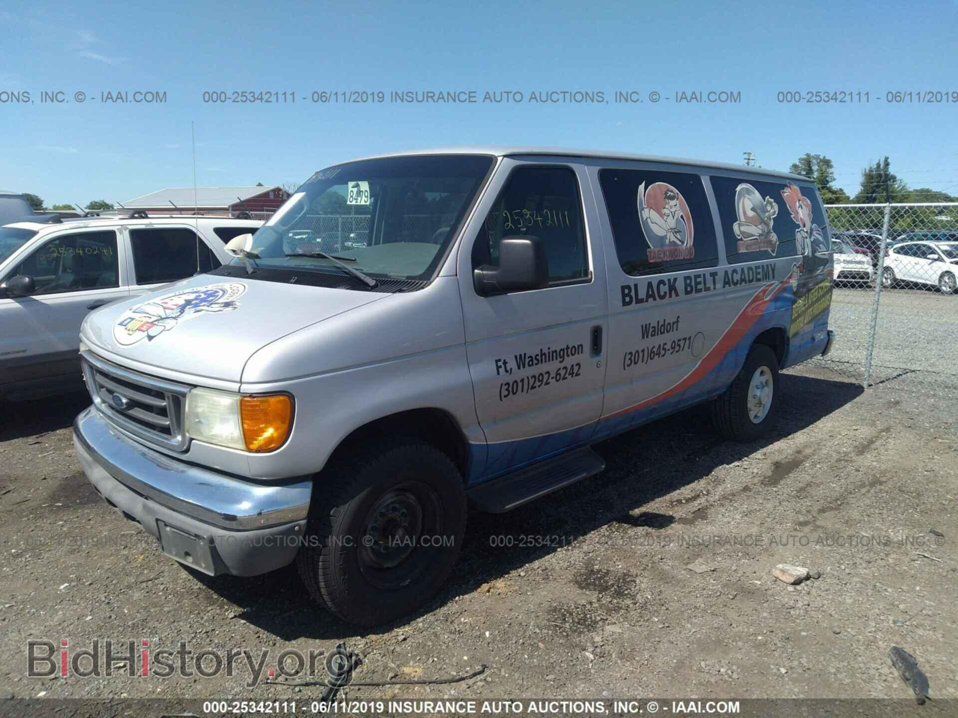 2004 FORD ECONOLINE - VIN: 1FBSS31L24HA50147 - Photo 2