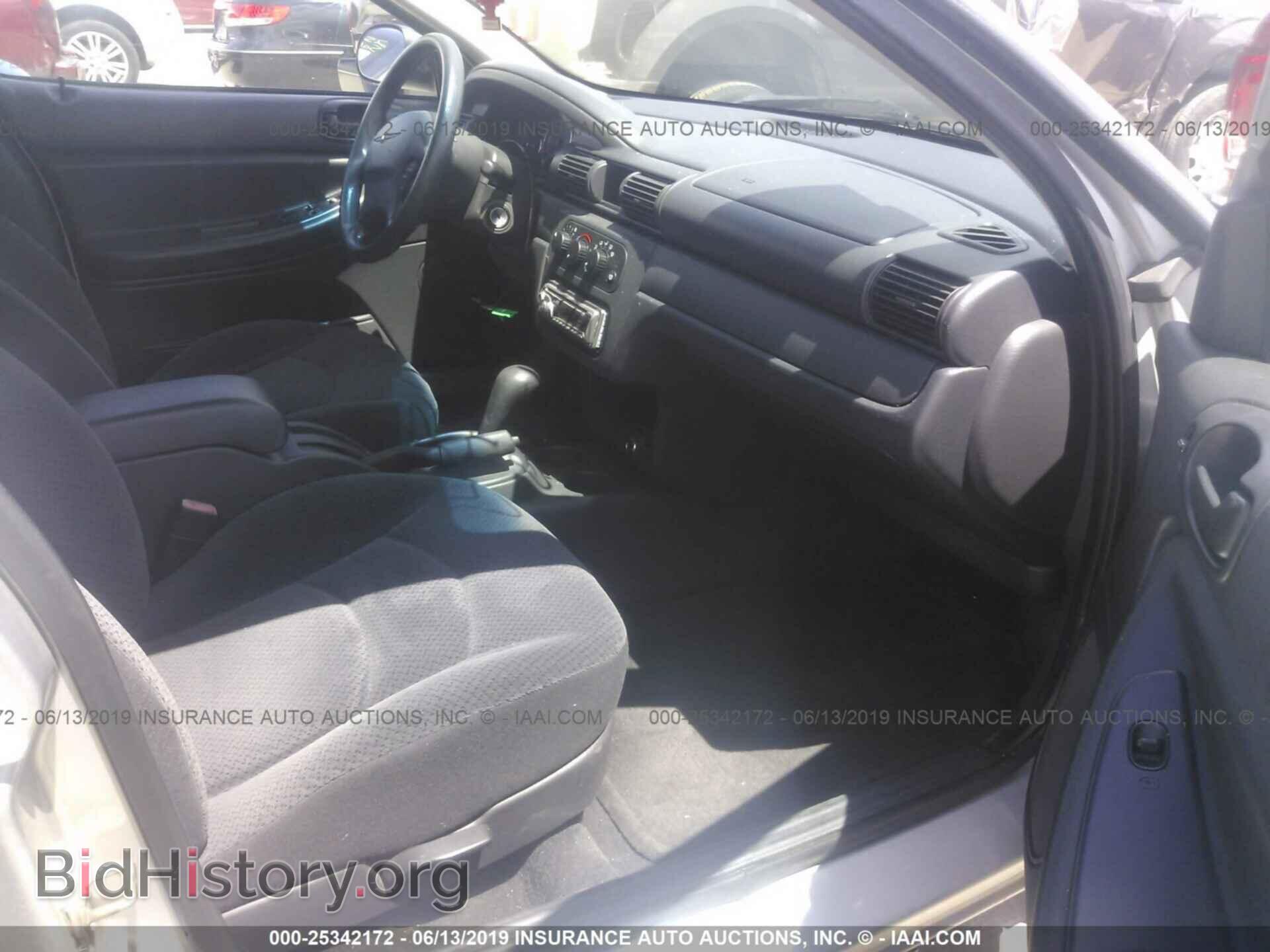 2004 CHRYSLER SEBRING - VIN: 1C3EL46X34N400205 - Фото 5