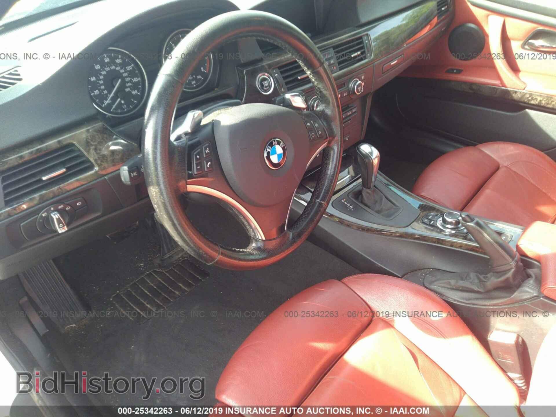 2009 BMW 335 - VIN: WBAWL735X9P178985 - Фото 5