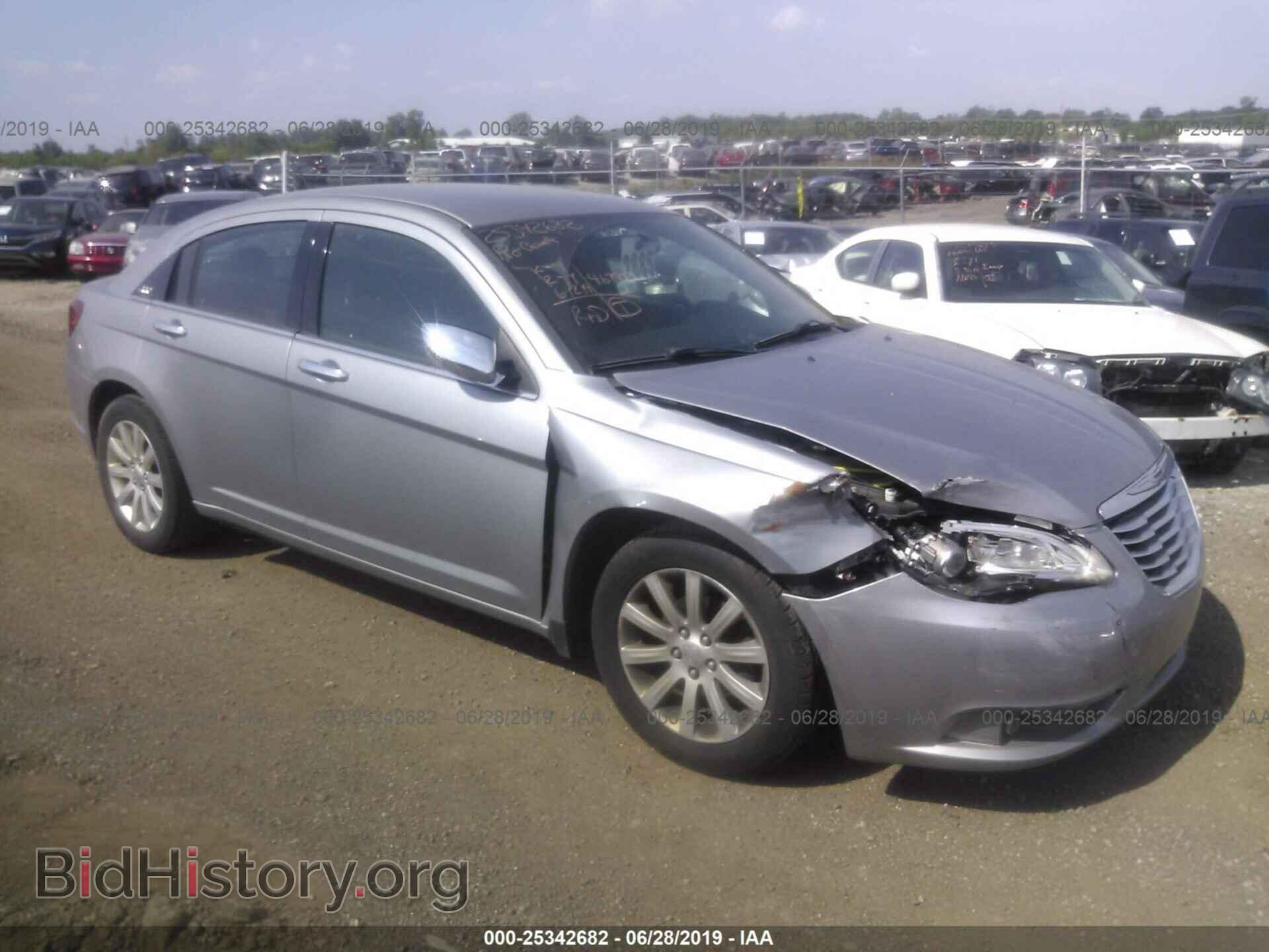 Фотография 1C3CCBCG3DN674407 - CHRYSLER 200 2013