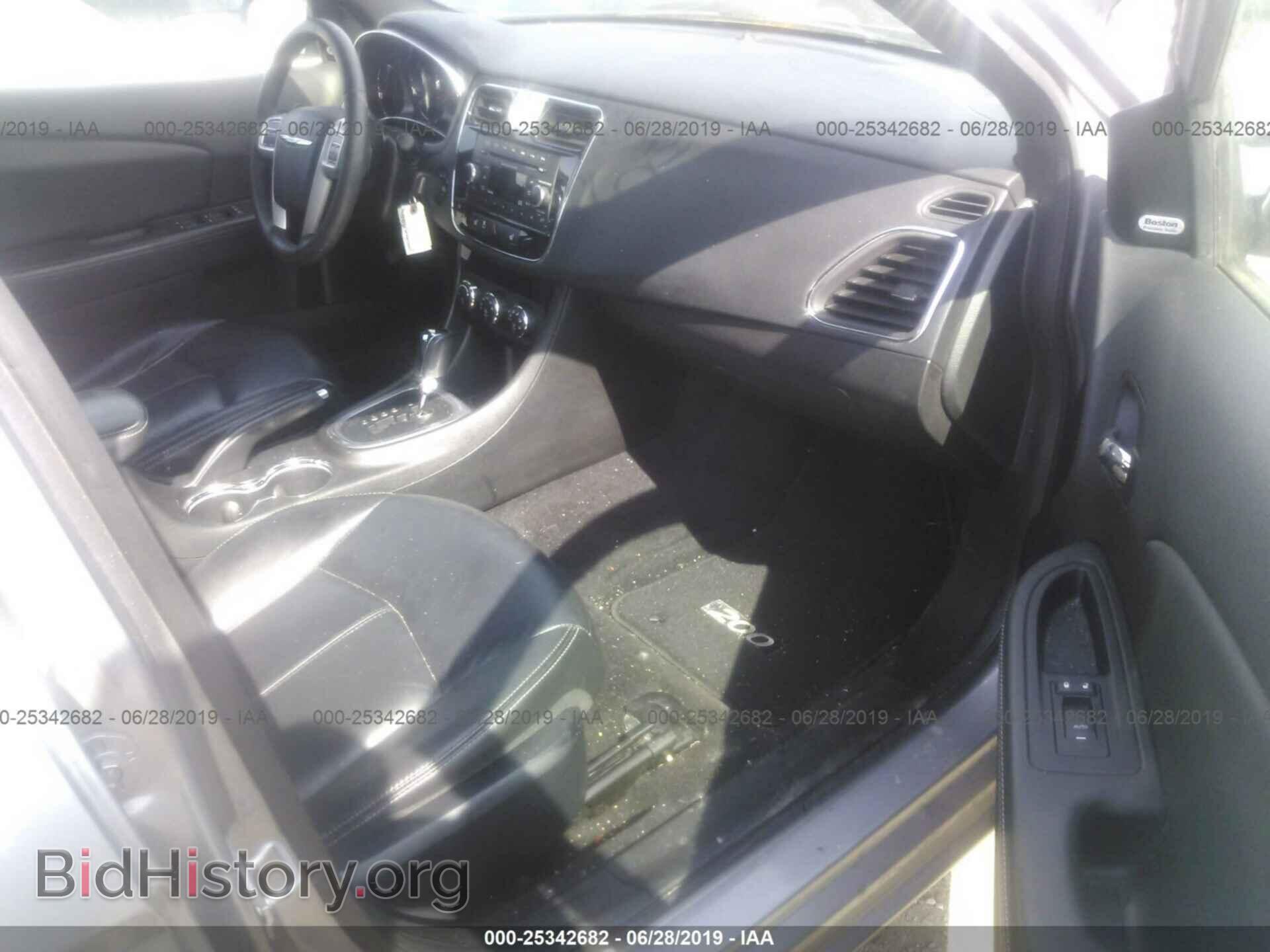 2013 CHRYSLER 200 - VIN: 1C3CCBCG3DN674407 - Фото 5