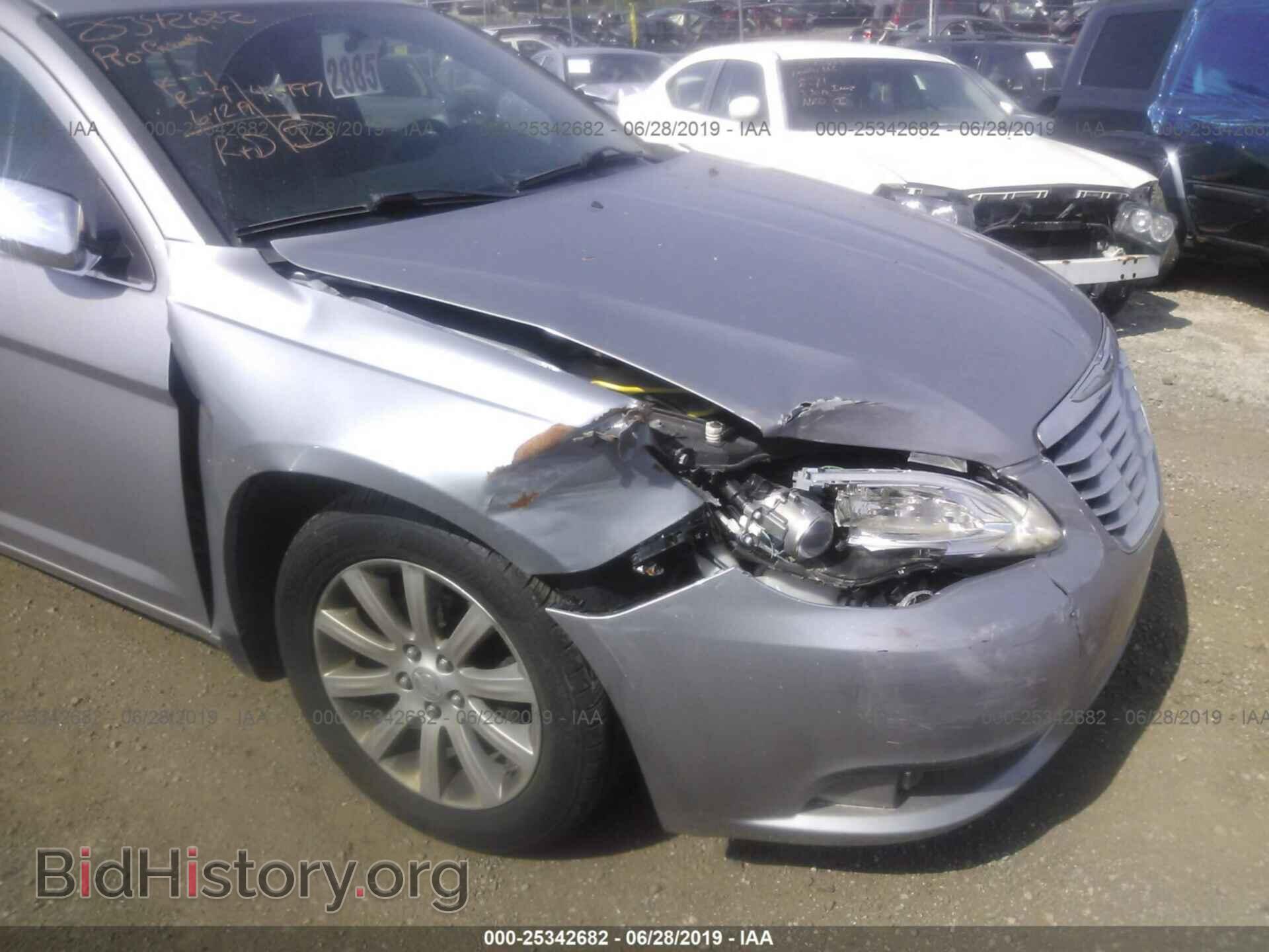 2013 CHRYSLER 200 - VIN: 1C3CCBCG3DN674407 - Фото 6