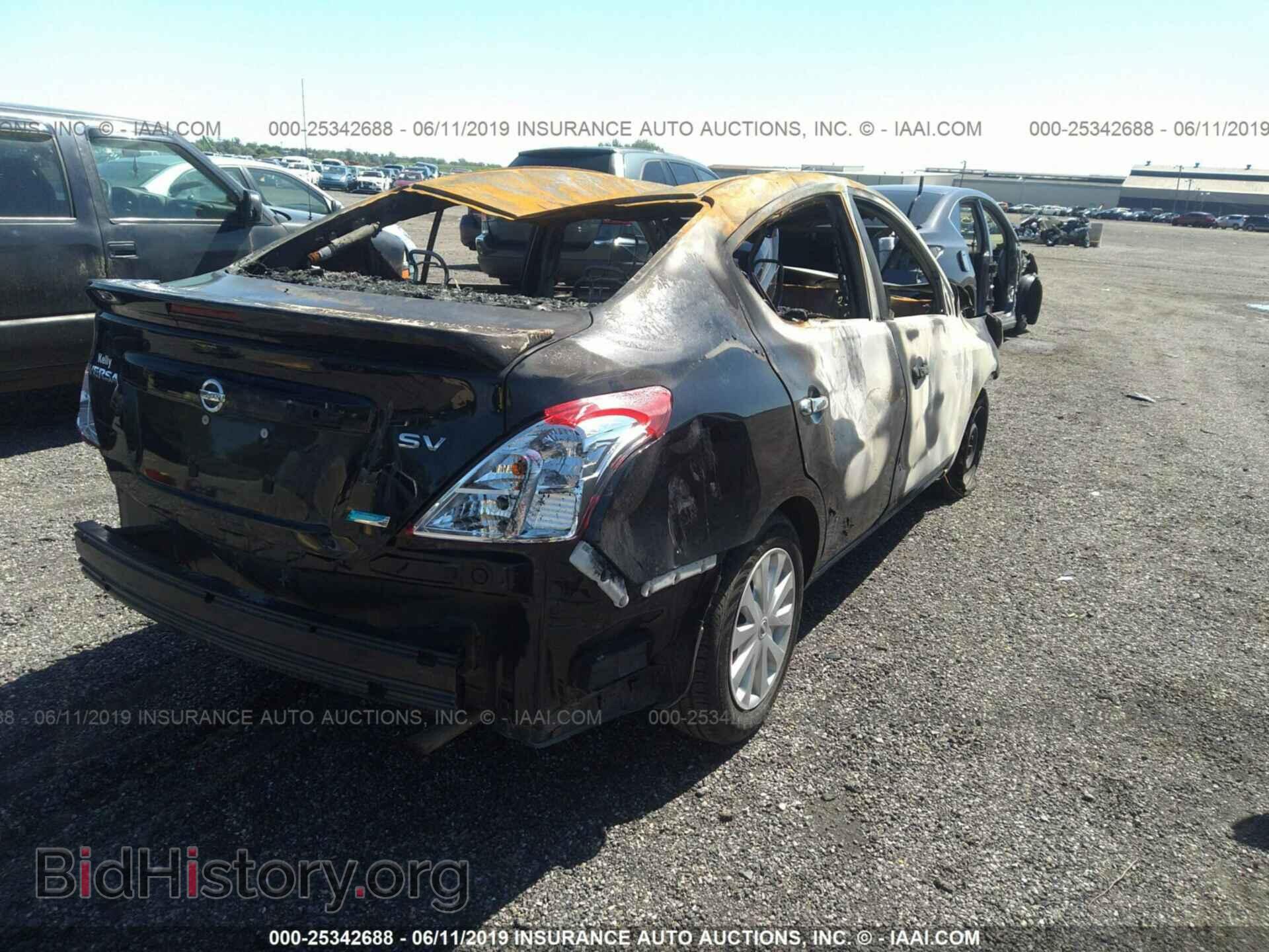 2016 NISSAN VERSA - VIN: 3N1CN7AP1GL873856 - Фото 4