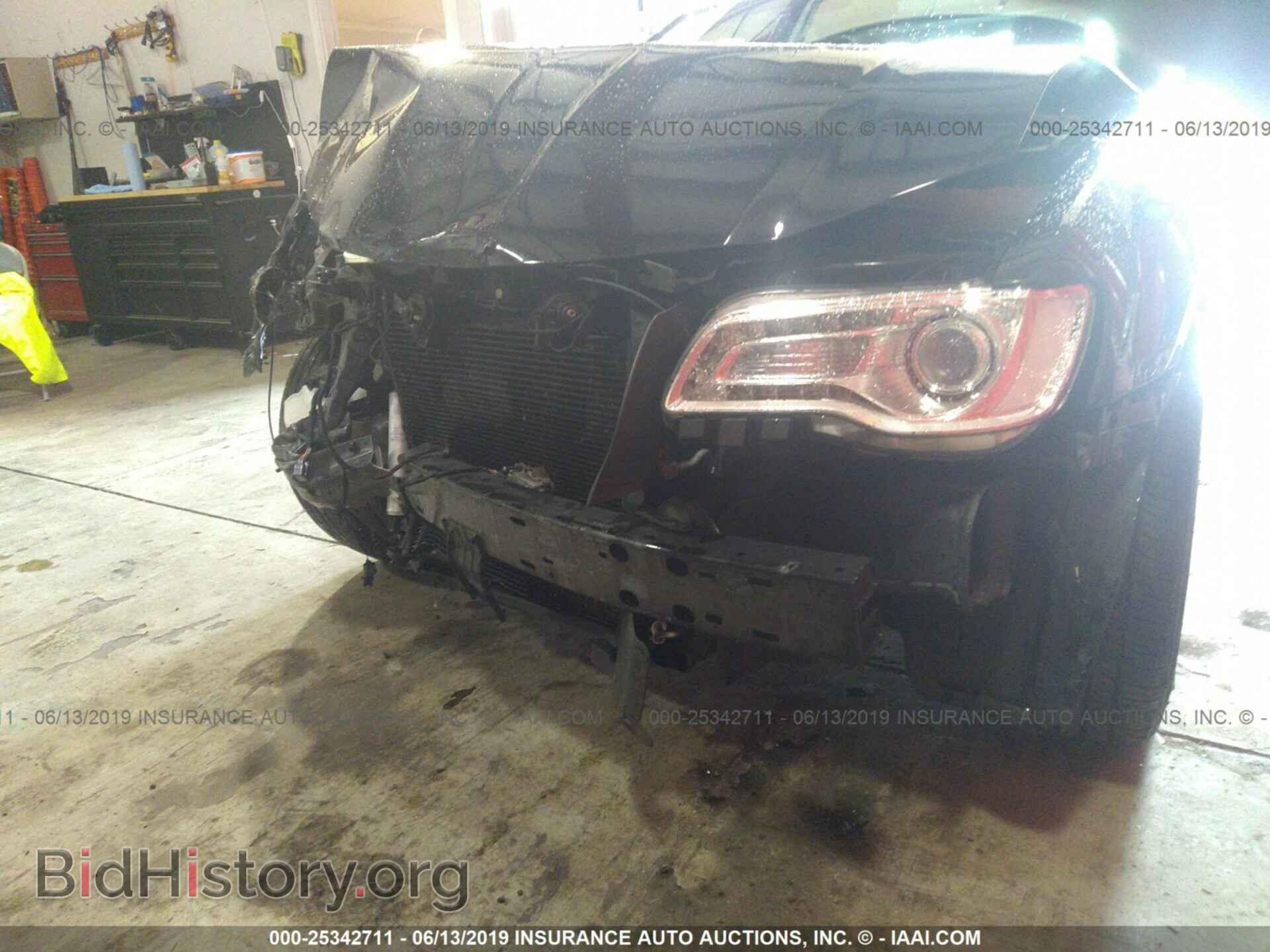 2015 CHRYSLER 300C - VIN: 2C3CCAEG9FH736217 - Фото 6