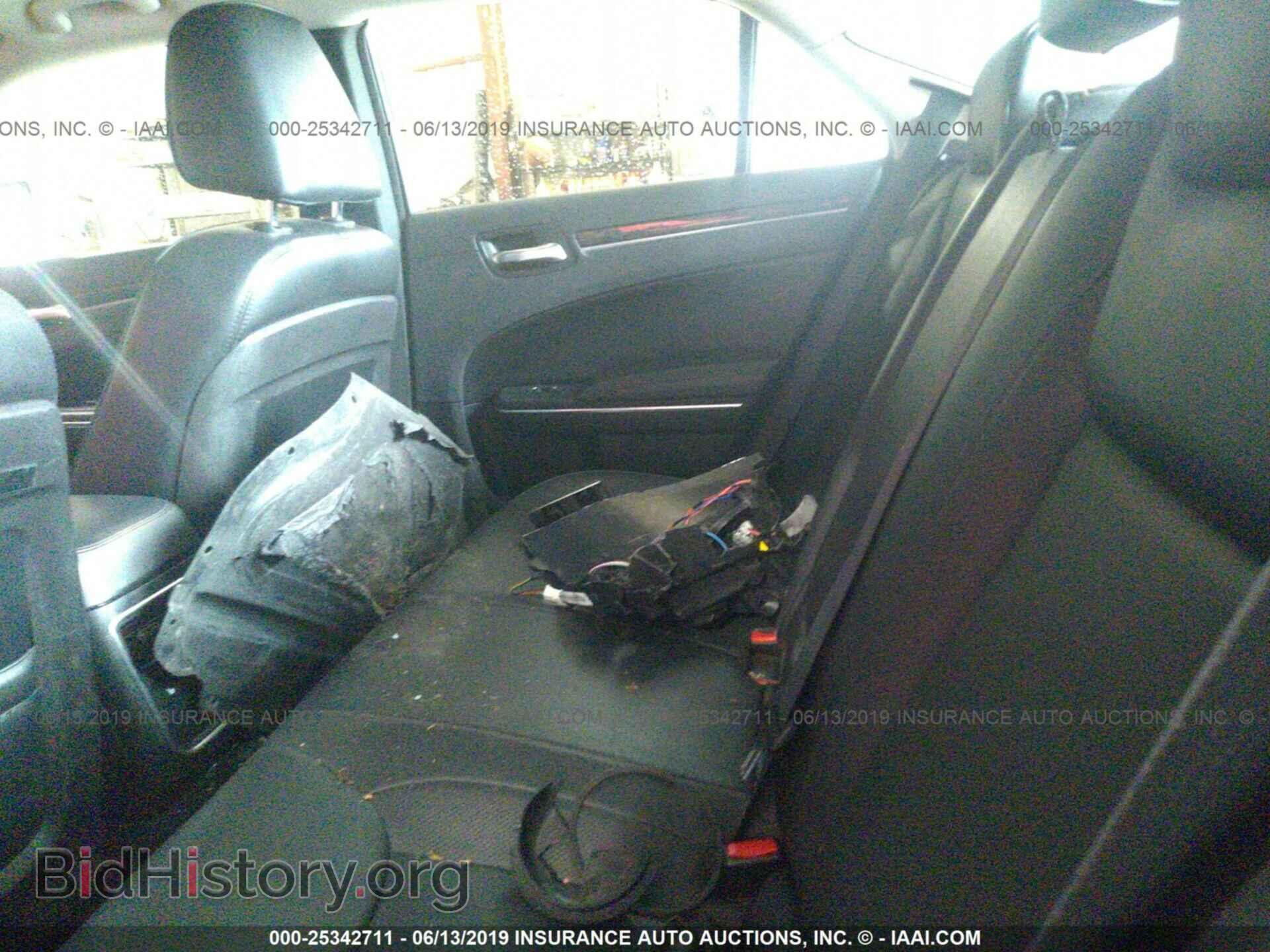 2015 CHRYSLER 300C - VIN: 2C3CCAEG9FH736217 - Фото 8