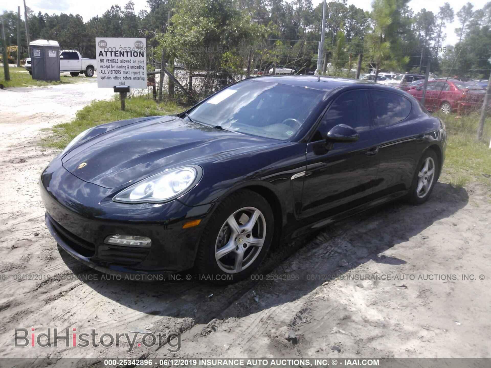 2011 PORSCHE PANAMERA - VIN: WP0AA2A71BL010207 - Photo 2