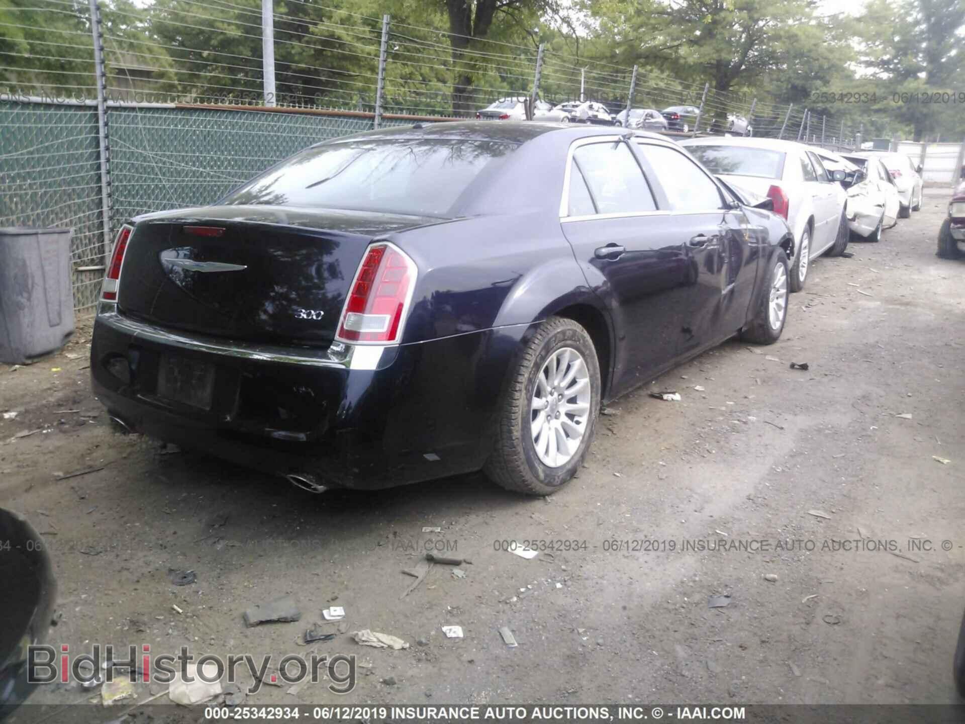 2012 CHRYSLER 300 - VIN: 2C3CCAAG4CH289328 - Фото 4