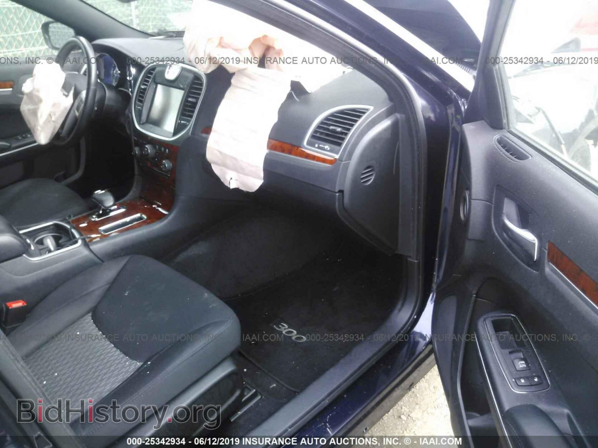 2012 CHRYSLER 300 - VIN: 2C3CCAAG4CH289328 - Фото 5