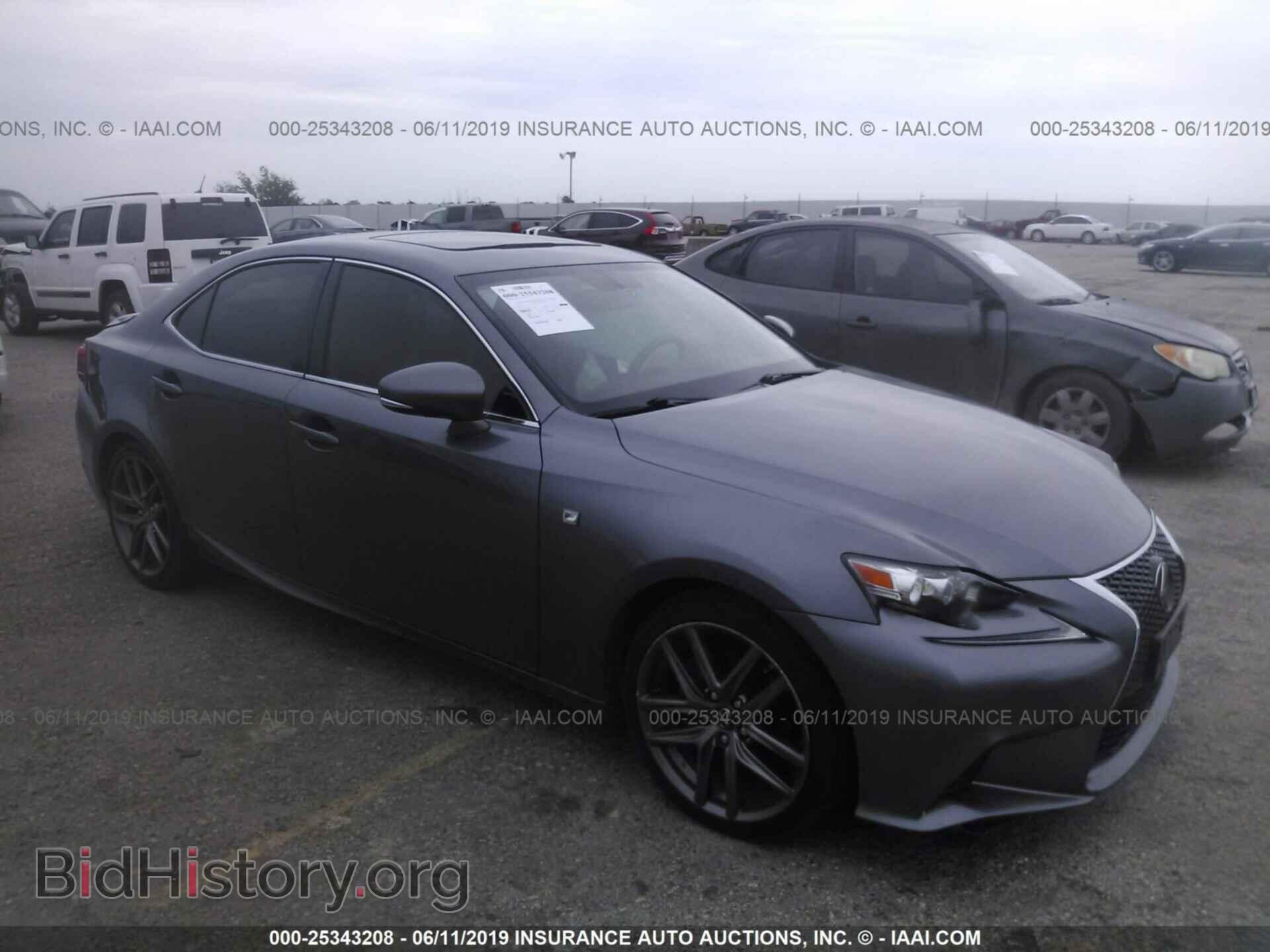 Фотография JTHCF1D20F5026900 - LEXUS IS 2015