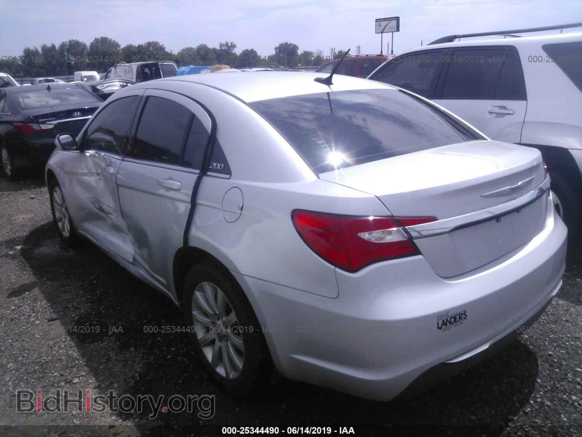 2012 CHRYSLER 200 - VIN: 1C3CCBBB0CN177075 - Фото 3
