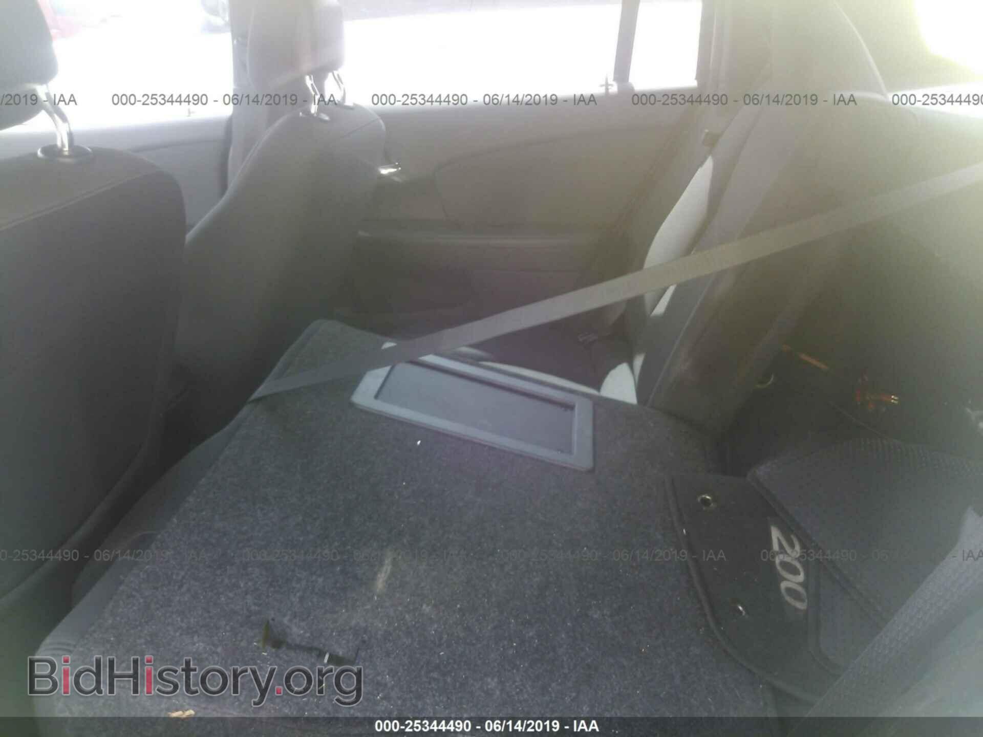2012 CHRYSLER 200 - VIN: 1C3CCBBB0CN177075 - Фото 8