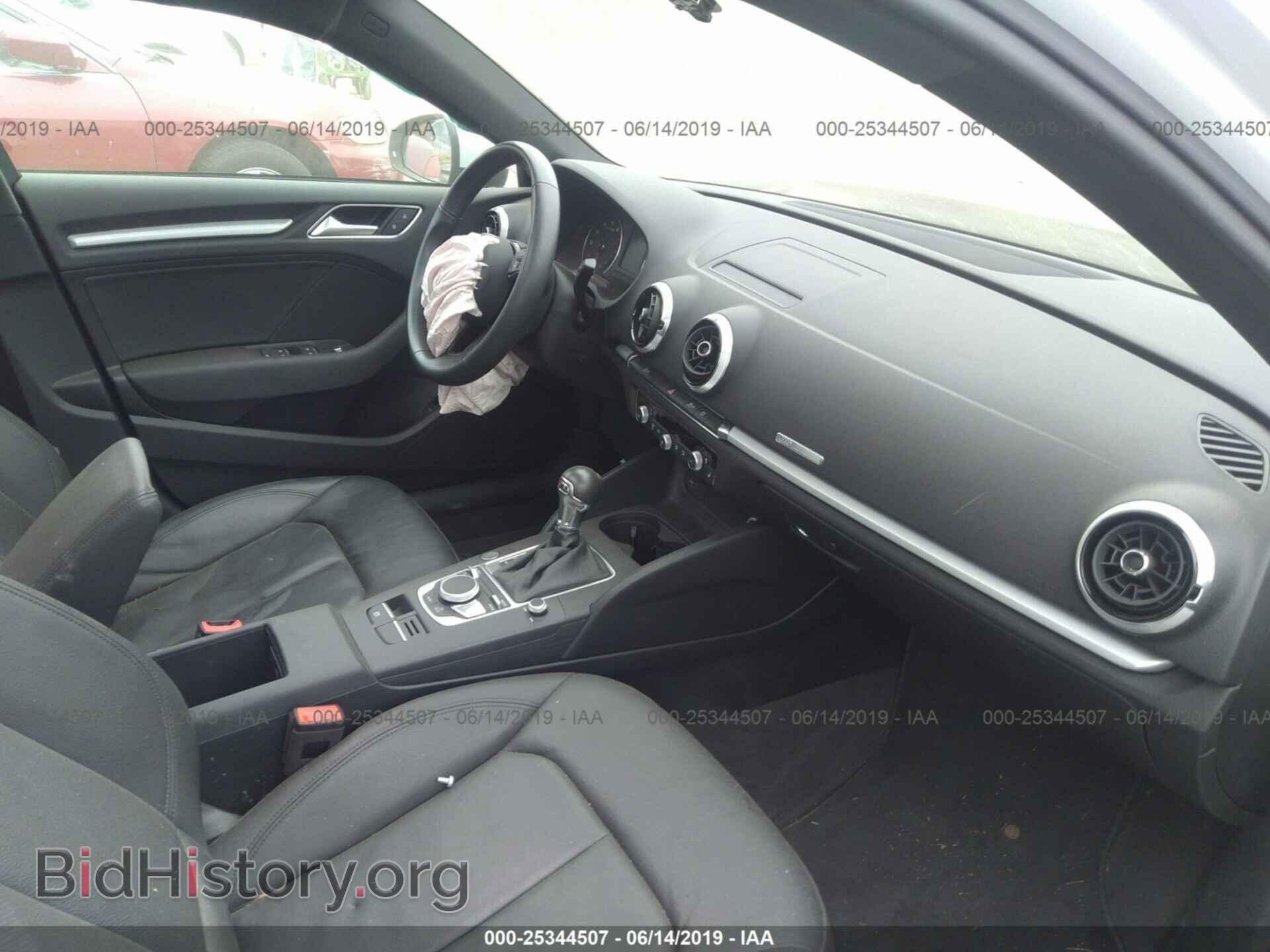 2018 AUDI A3 - VIN: WAUAUGFF8J1029493 - Фото 5