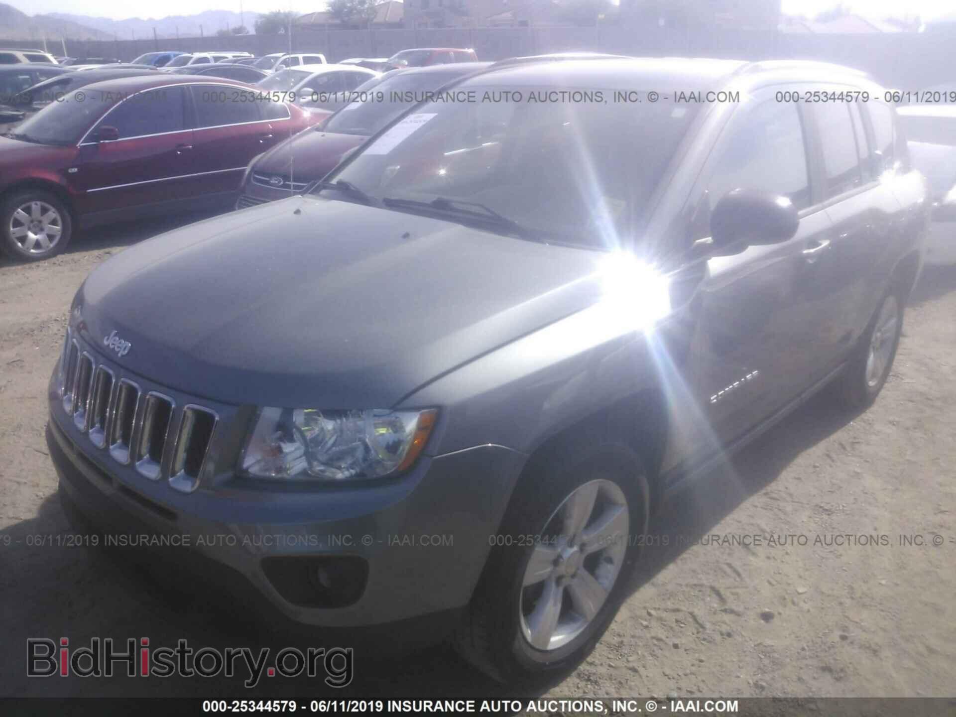 2012 JEEP COMPASS - VIN: 1C4NJDBB7CD528401 - Photo 2