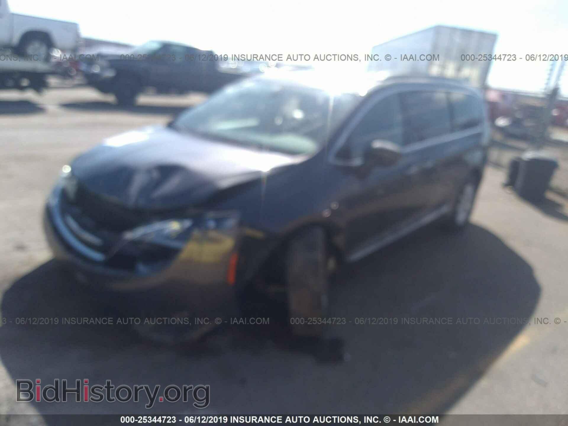 2017 CHRYSLER PACIFICA - VIN: 2C4RC1BG8HR620806 - Фото 2