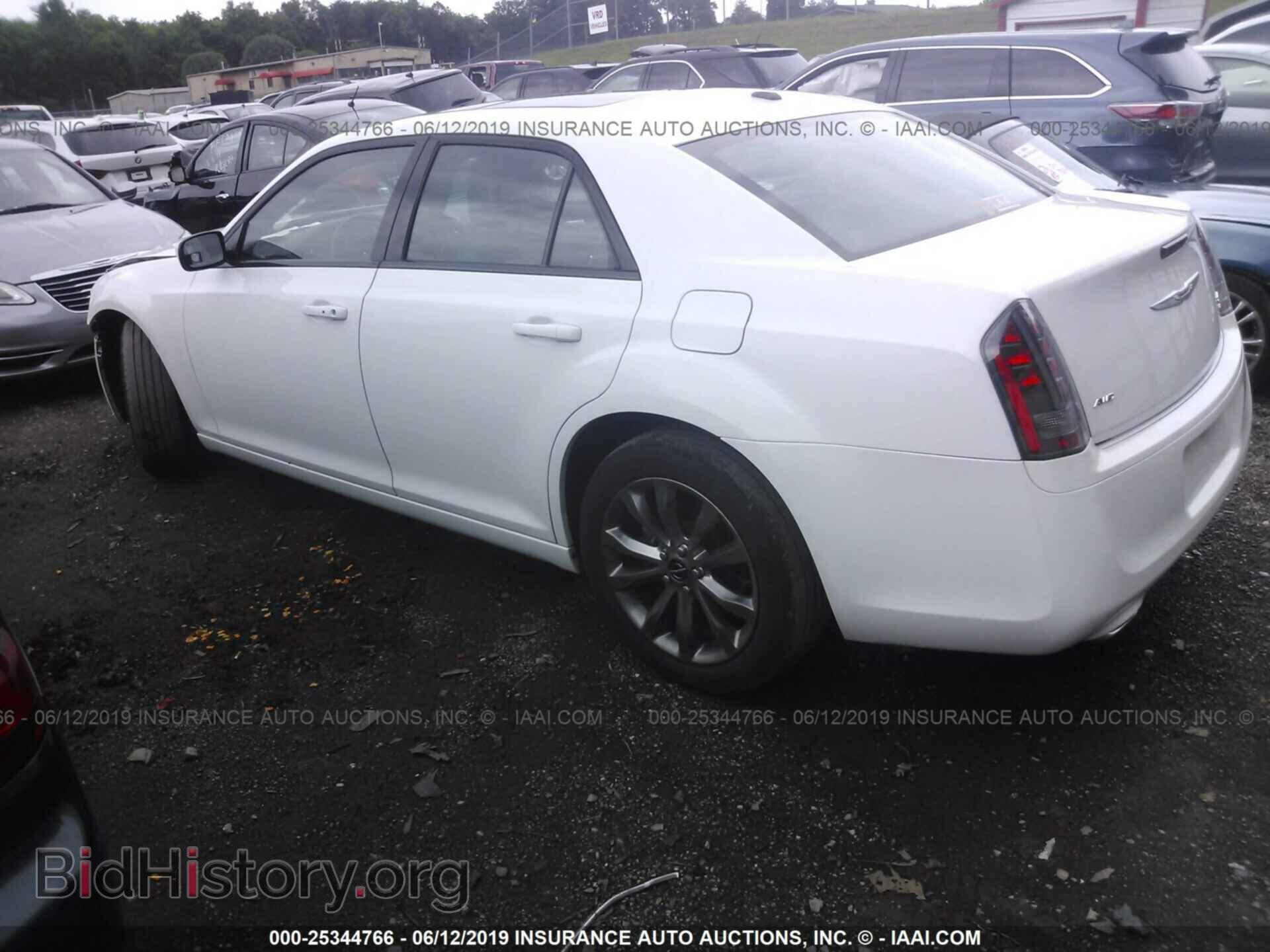 2014 CHRYSLER 300 - VIN: 2C3CCAGG5EH383969 - Фото 3