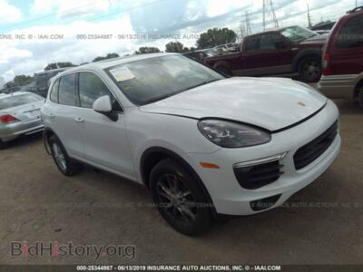 2016 Porsche CAYENNE, белый — VIN WP1AA2A28GLA04821, IAAI
