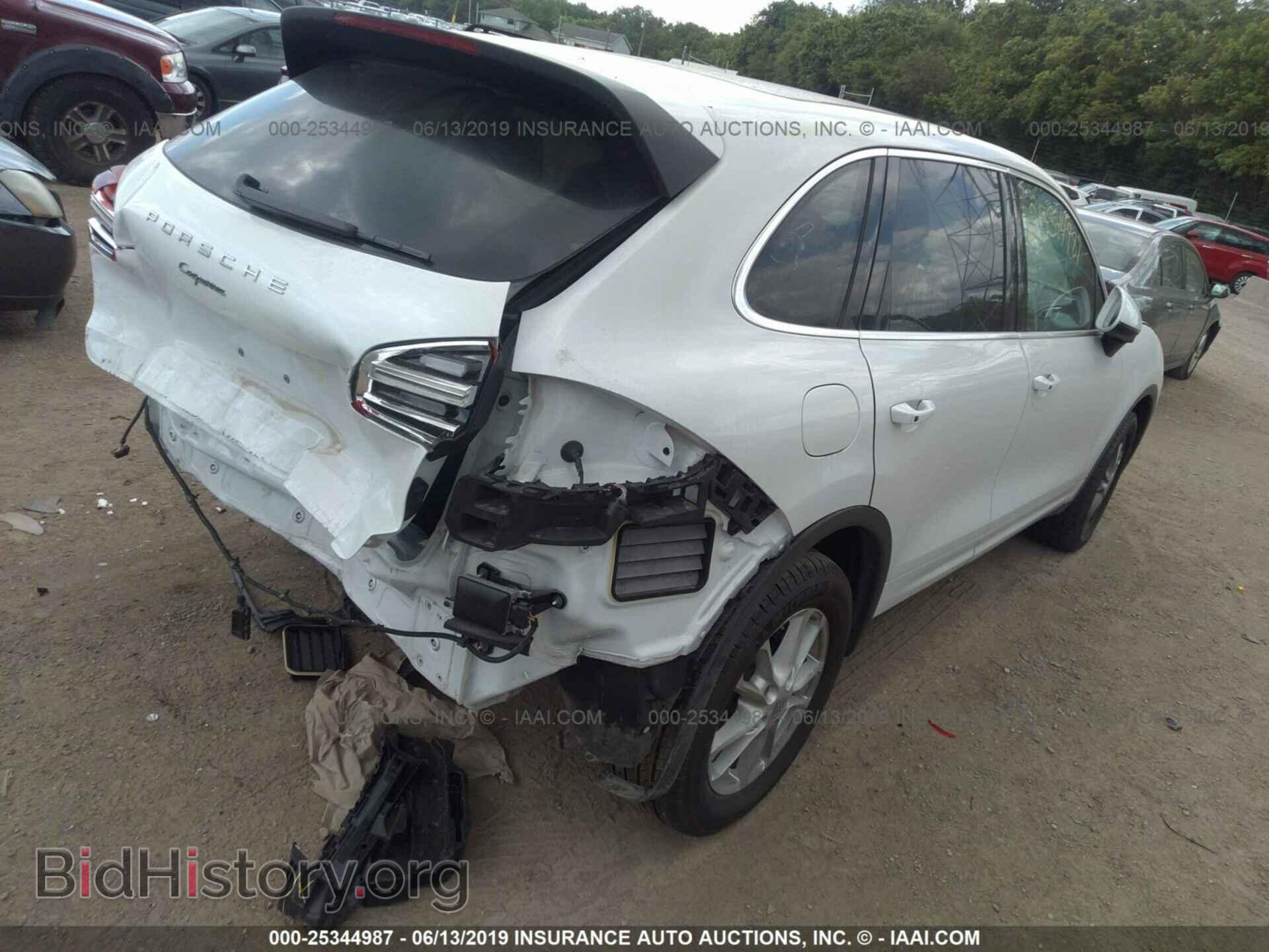 2016 PORSCHE CAYENNE - VIN: WP1AA2A28GLA04821 - Photo 4