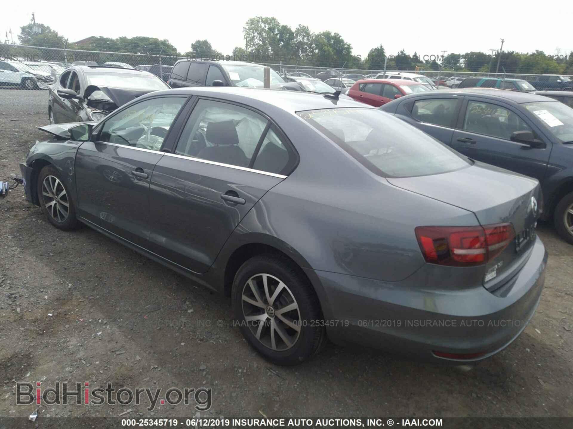 2017 VOLKSWAGEN JETTA - VIN: 3VWDB7AJXHM372995 - Фото 3