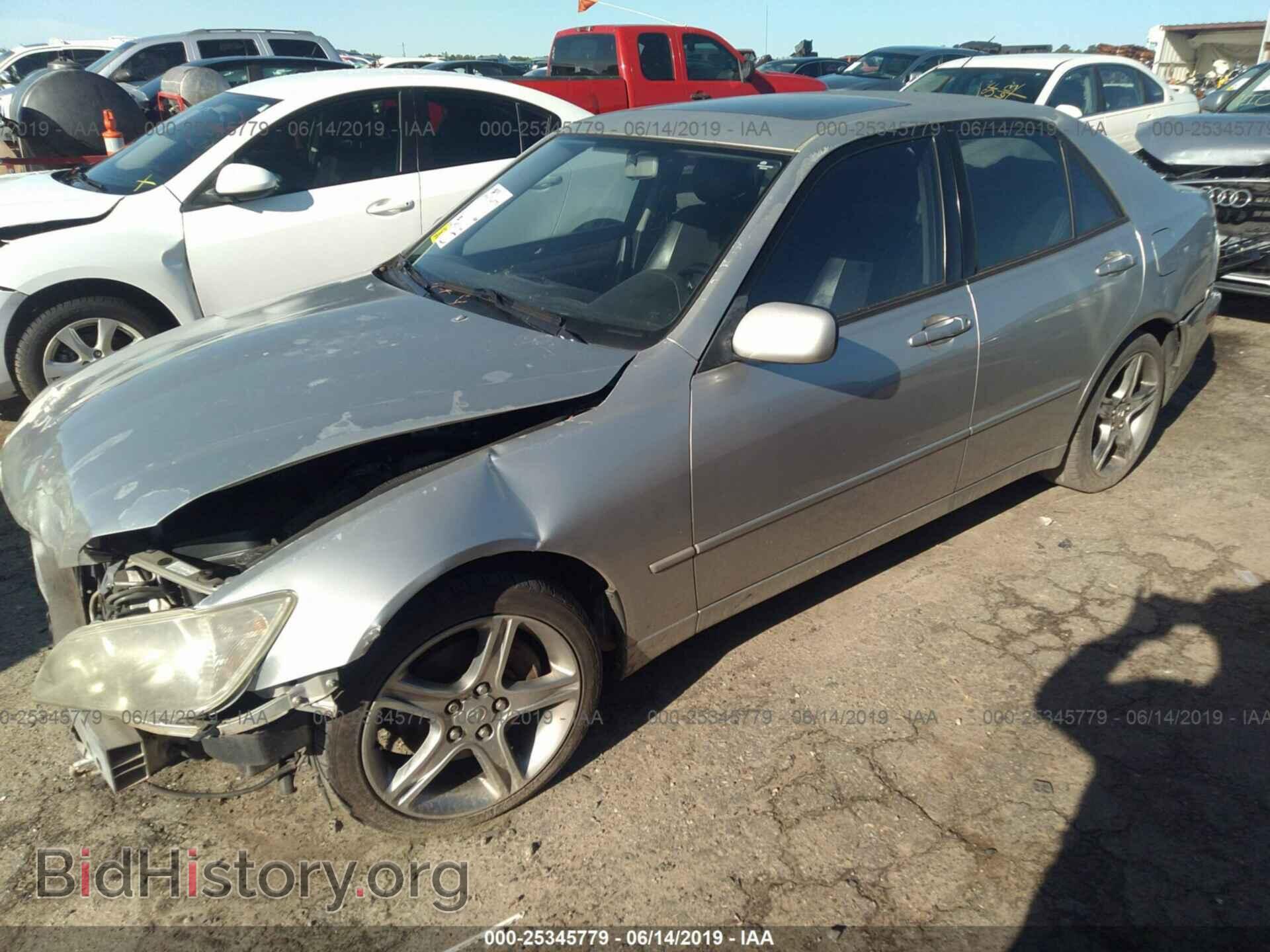 2001 LEXUS IS - VIN: JTHBD182X10014965 - Photo 2