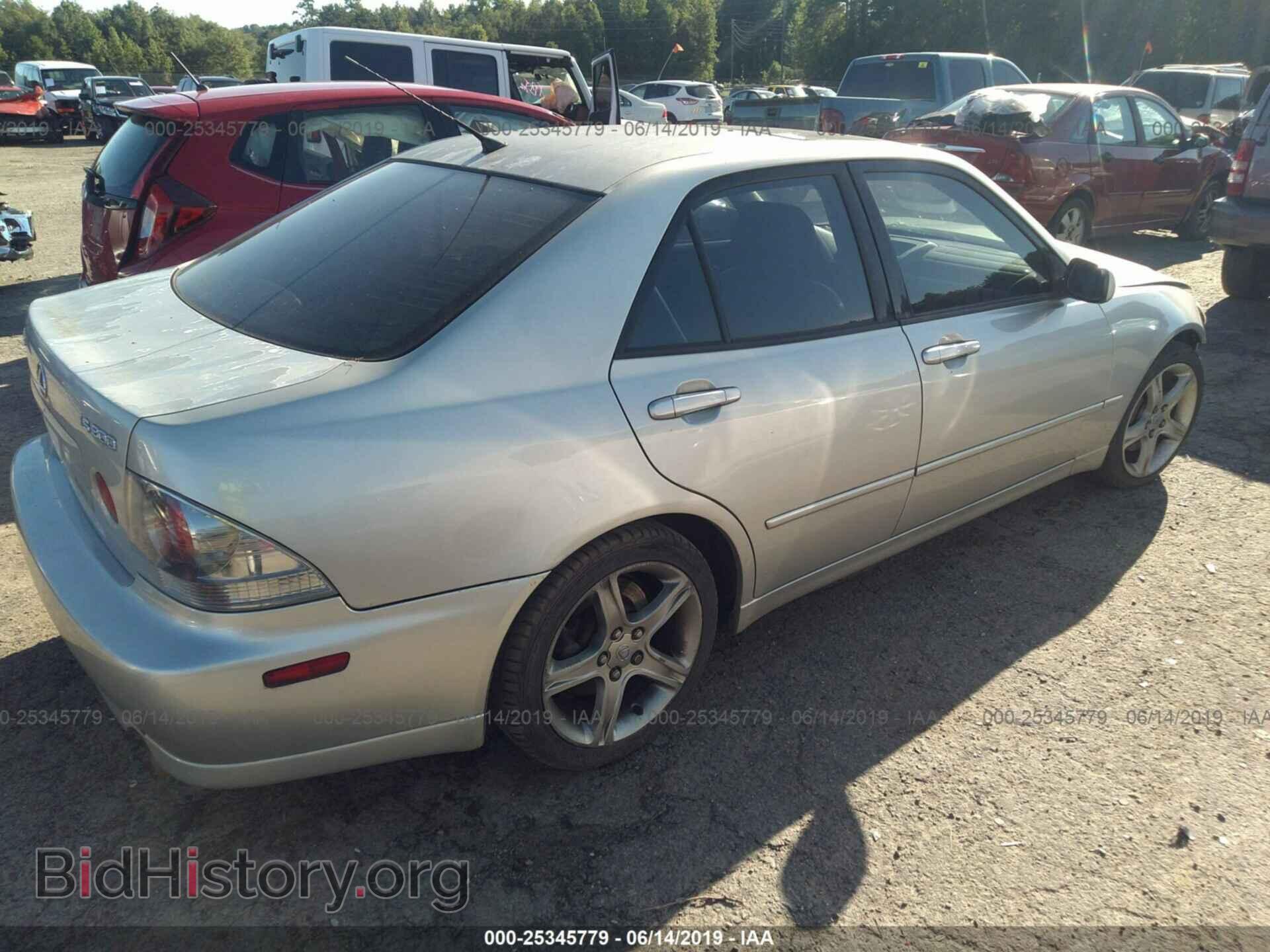 2001 LEXUS IS - VIN: JTHBD182X10014965 - Photo 4