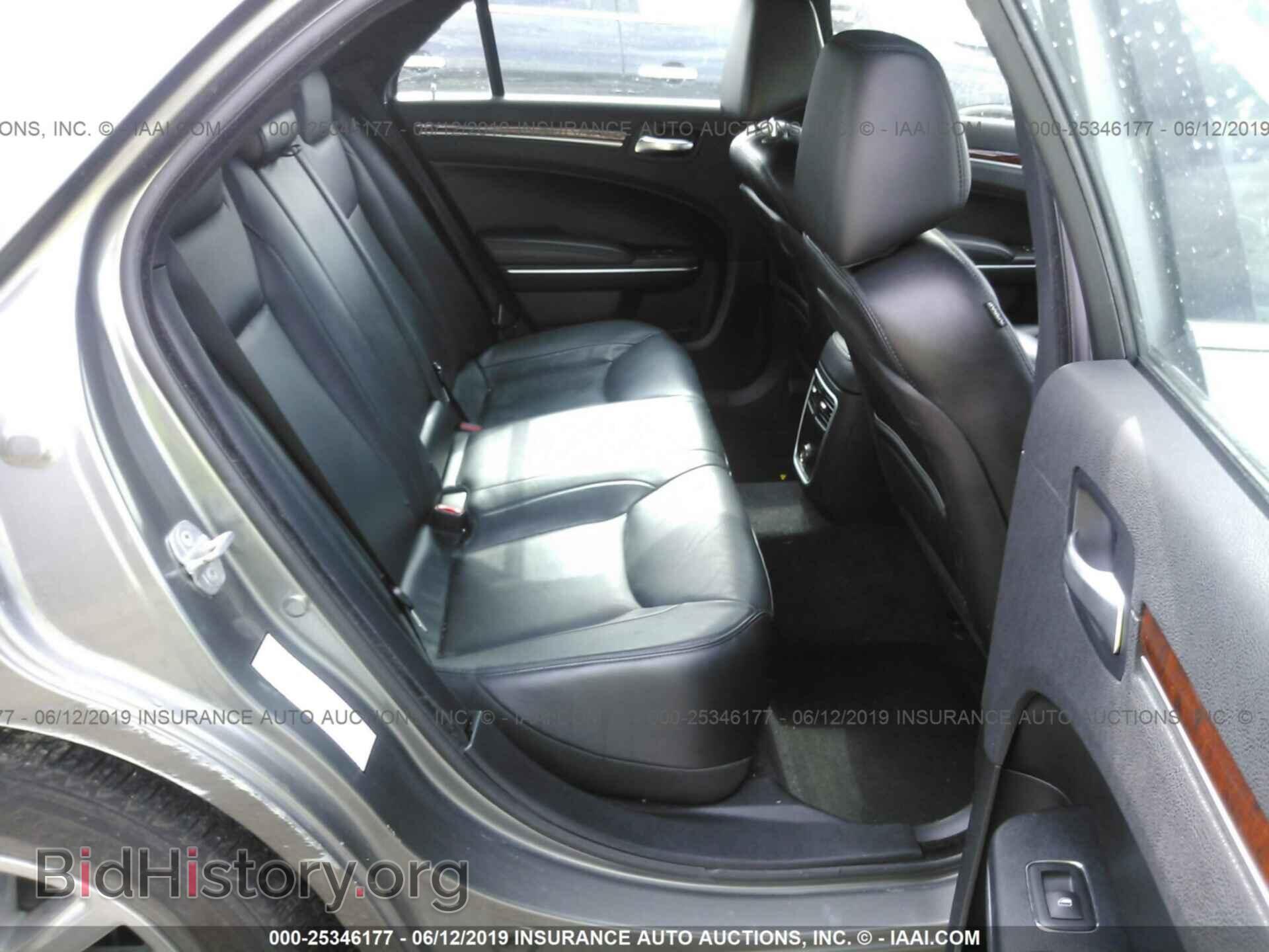 2012 CHRYSLER 300 - VIN: 2C3CCACG7CH205855 - Фото 8