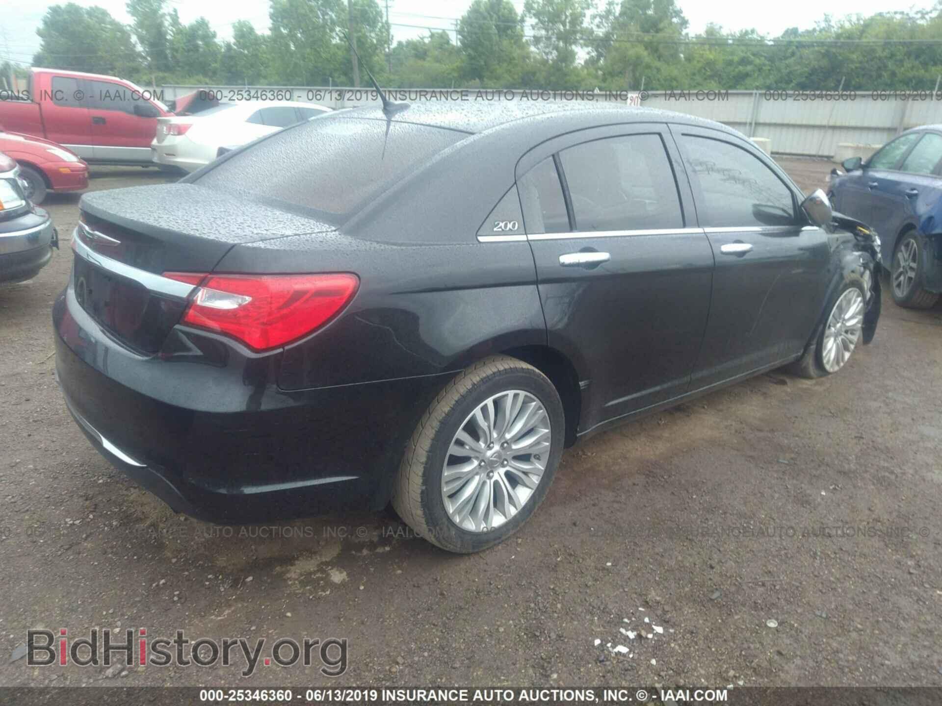 2011 CHRYSLER 200 - VIN: 1C3BC2FB8BN520445 - Фото 4