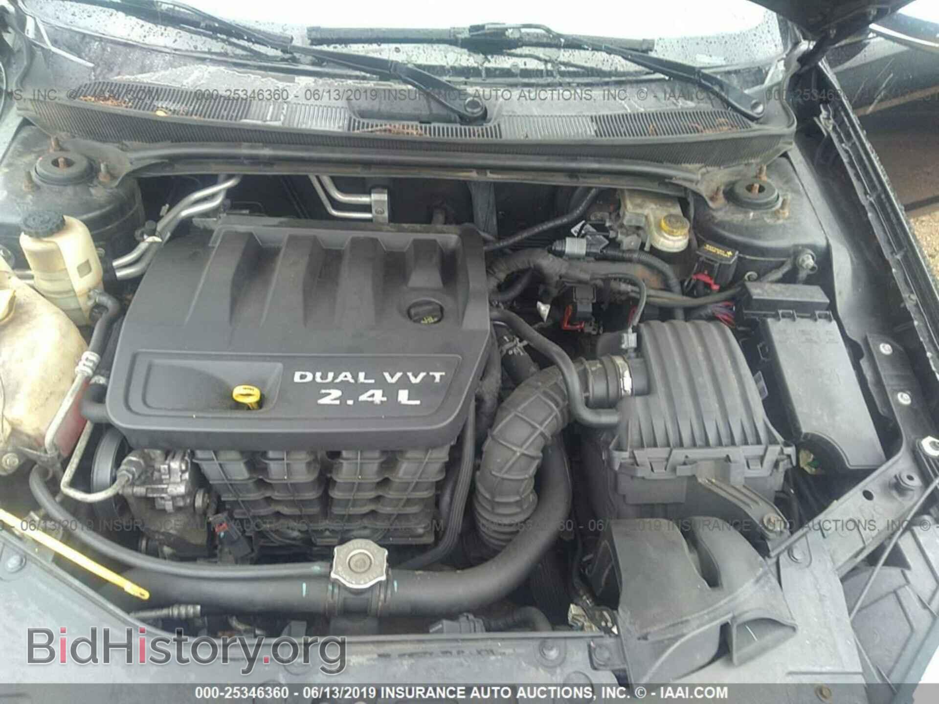 2011 CHRYSLER 200 - VIN: 1C3BC2FB8BN520445 - Фото 10