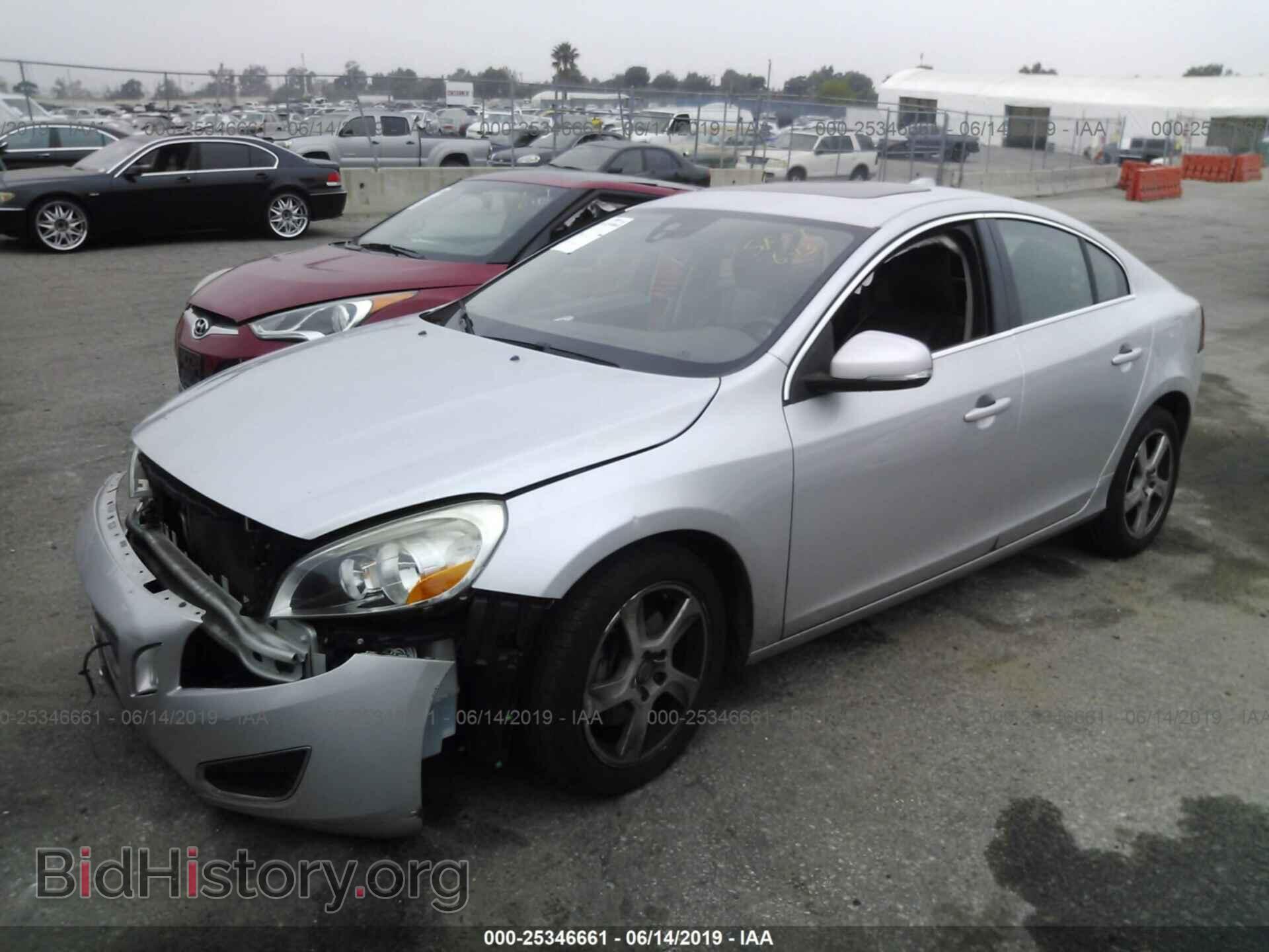2012 VOLVO S60 - VIN: YV1622FS6C2035167 - Фото 2