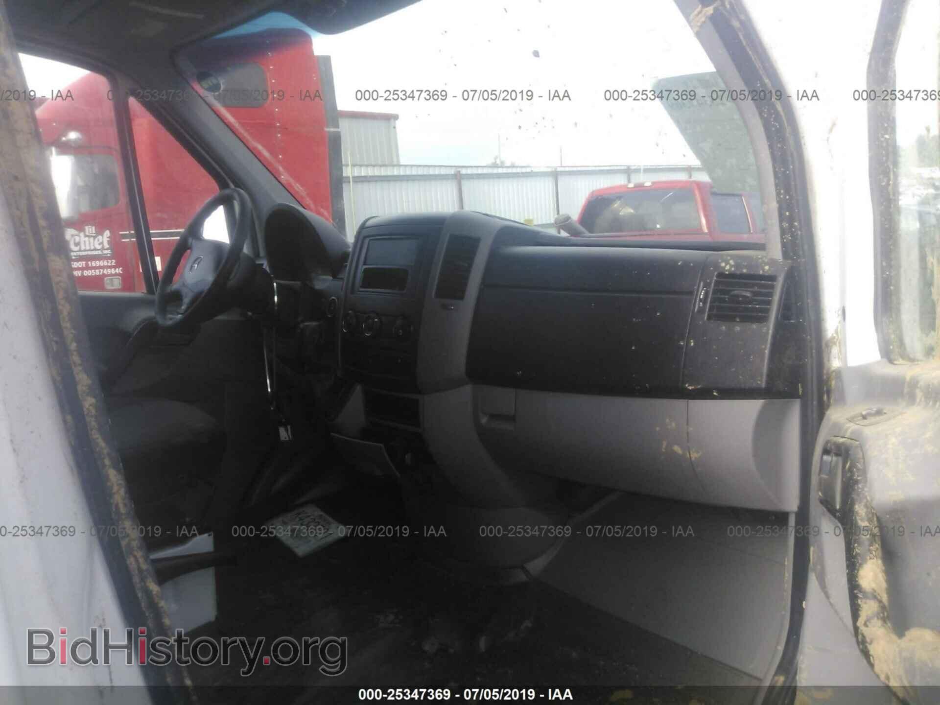 2011 MERCEDES-BENZ SPRINTER - VIN: WD3PE8CB3B5600121 - Фото 5
