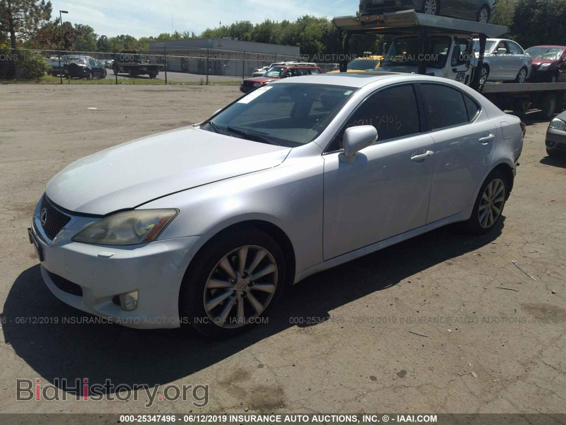 2010 LEXUS IS - VIN: JTHCF5C2XA2034215 - Photo 2