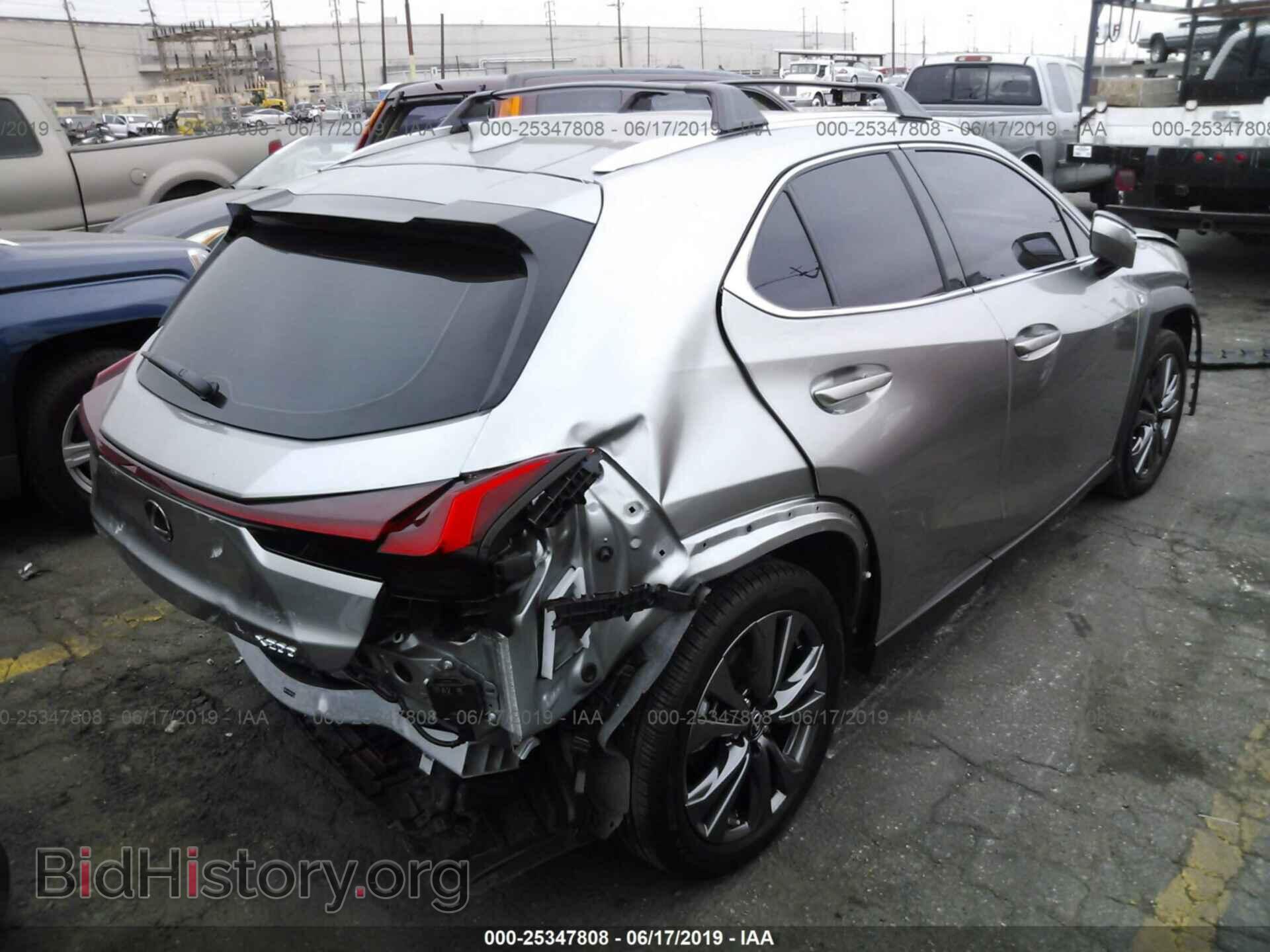 2019 LEXUS UX - VIN: JTHY3JBH9K2005576 - Photo 4
